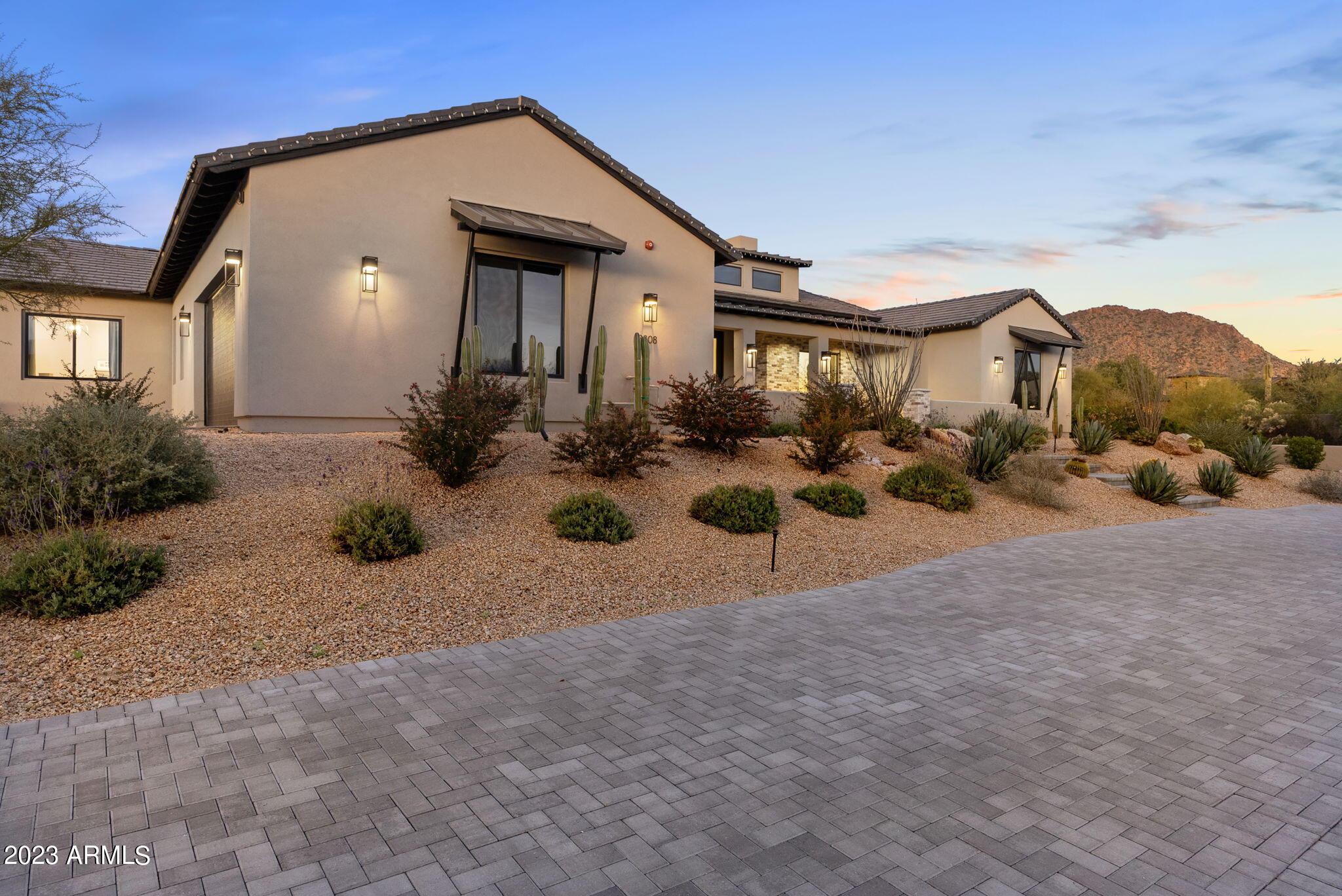 PINNACLE PEAK PLACE - Residential
