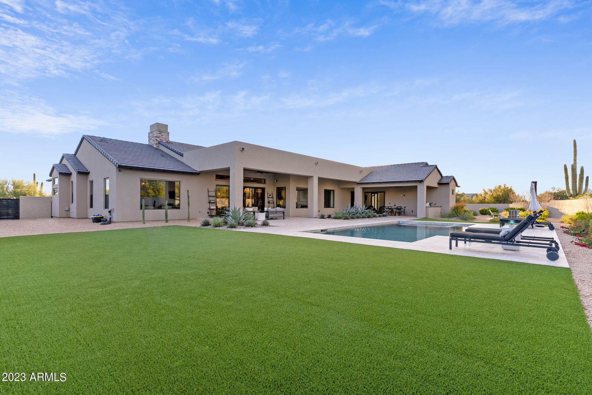 PINNACLE PEAK PLACE - Residential