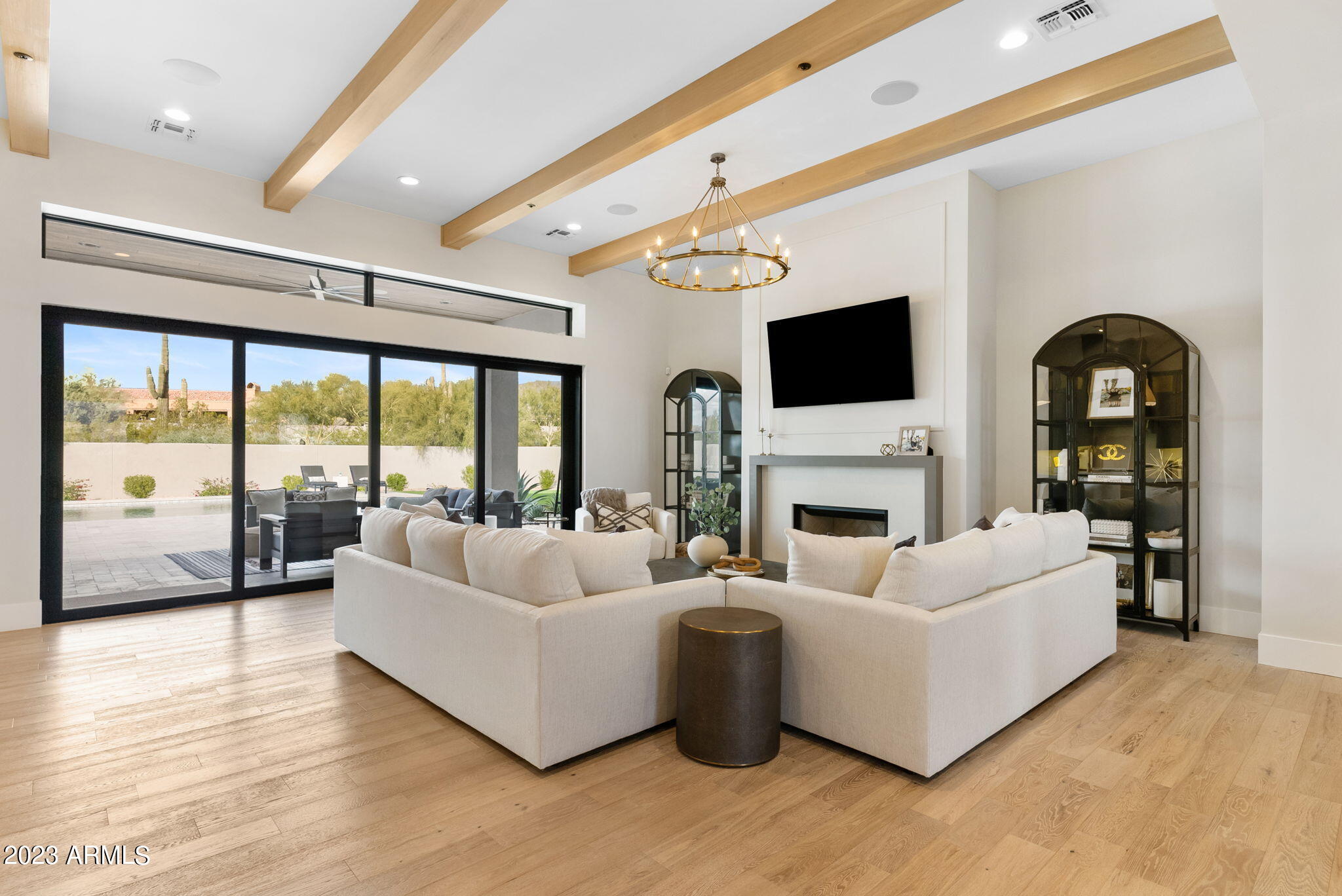 PINNACLE PEAK PLACE - Residential