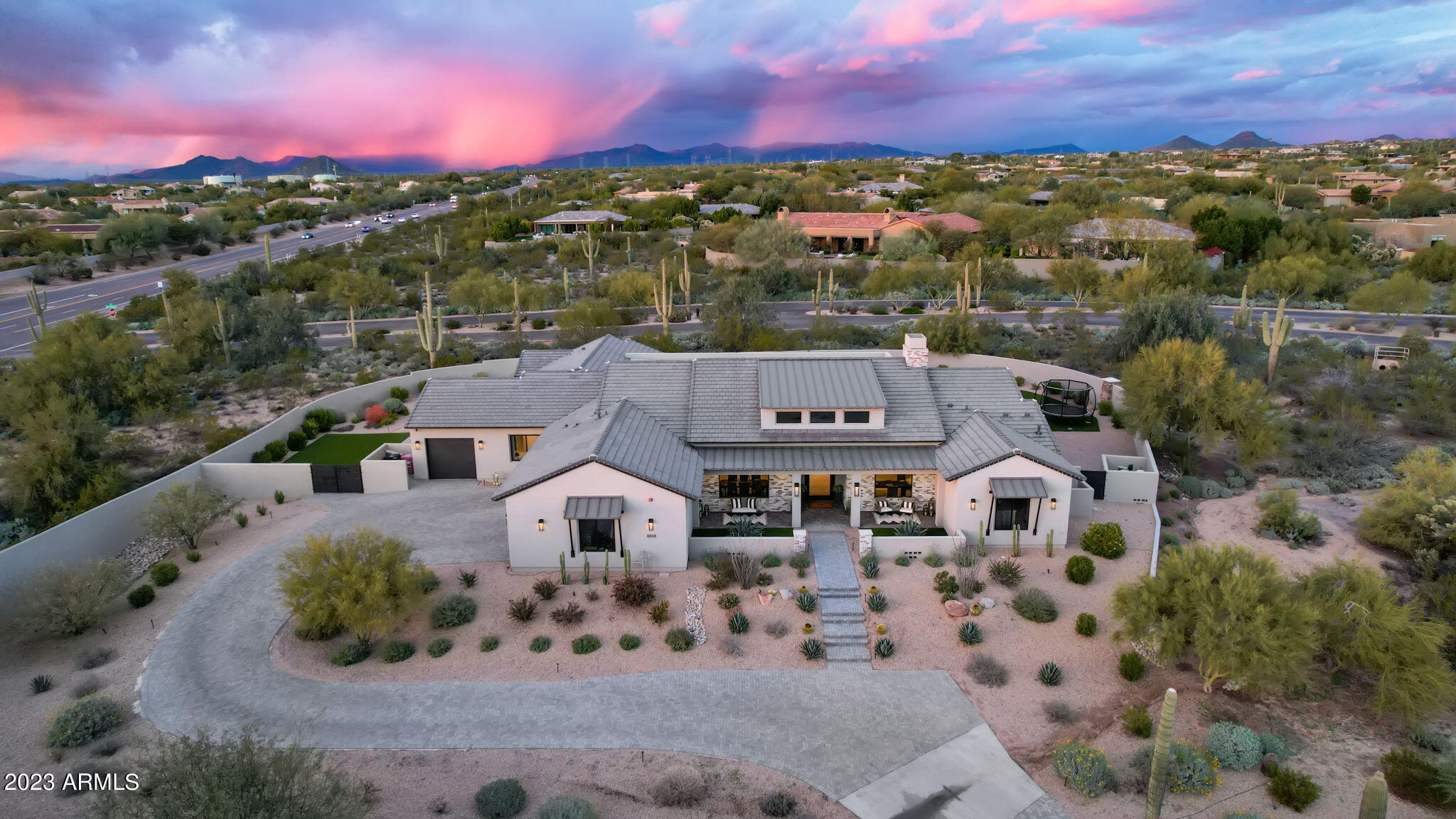 PINNACLE PEAK PLACE - Residential