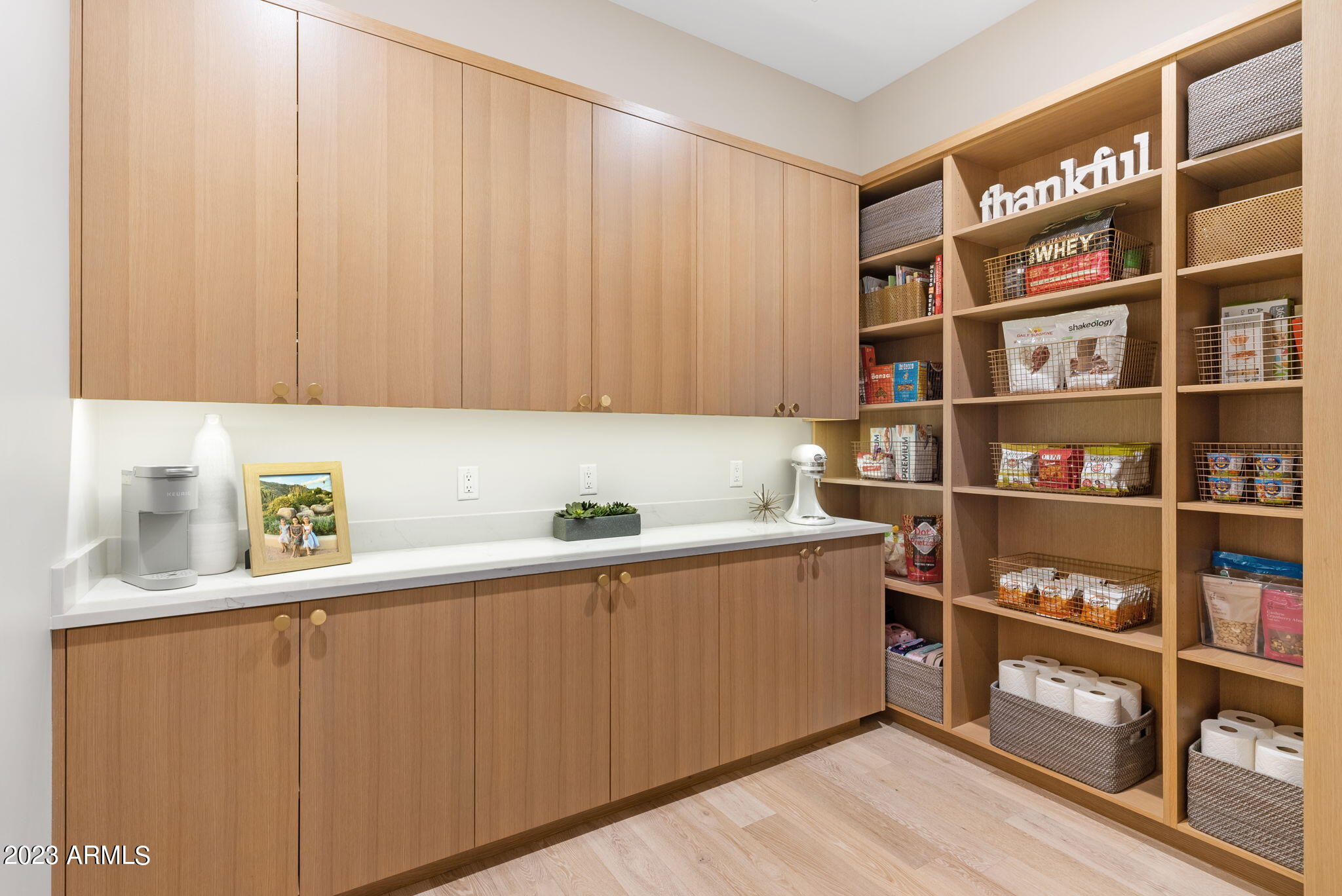 PINNACLE PEAK PLACE - Residential
