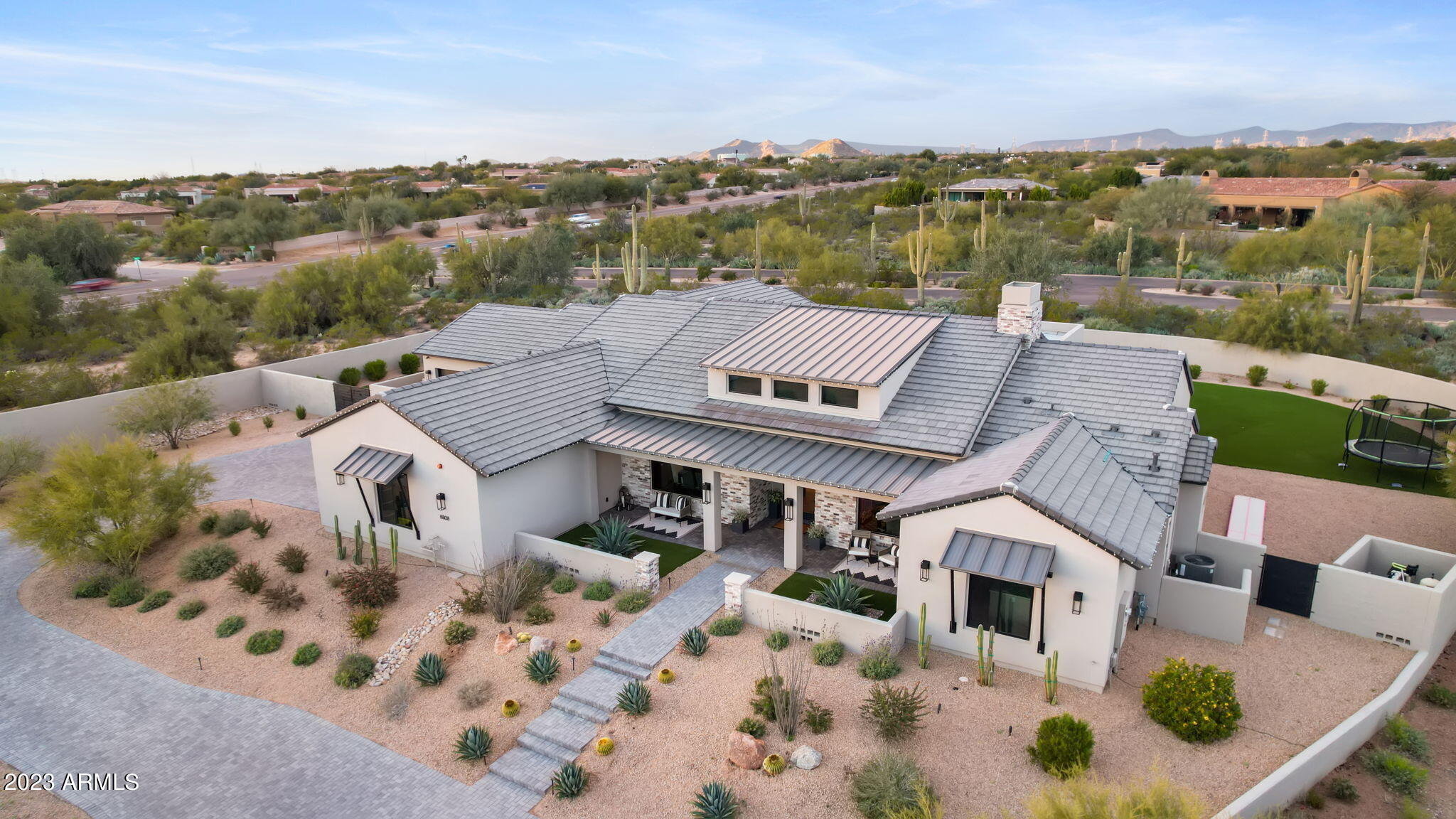 PINNACLE PEAK PLACE - Residential