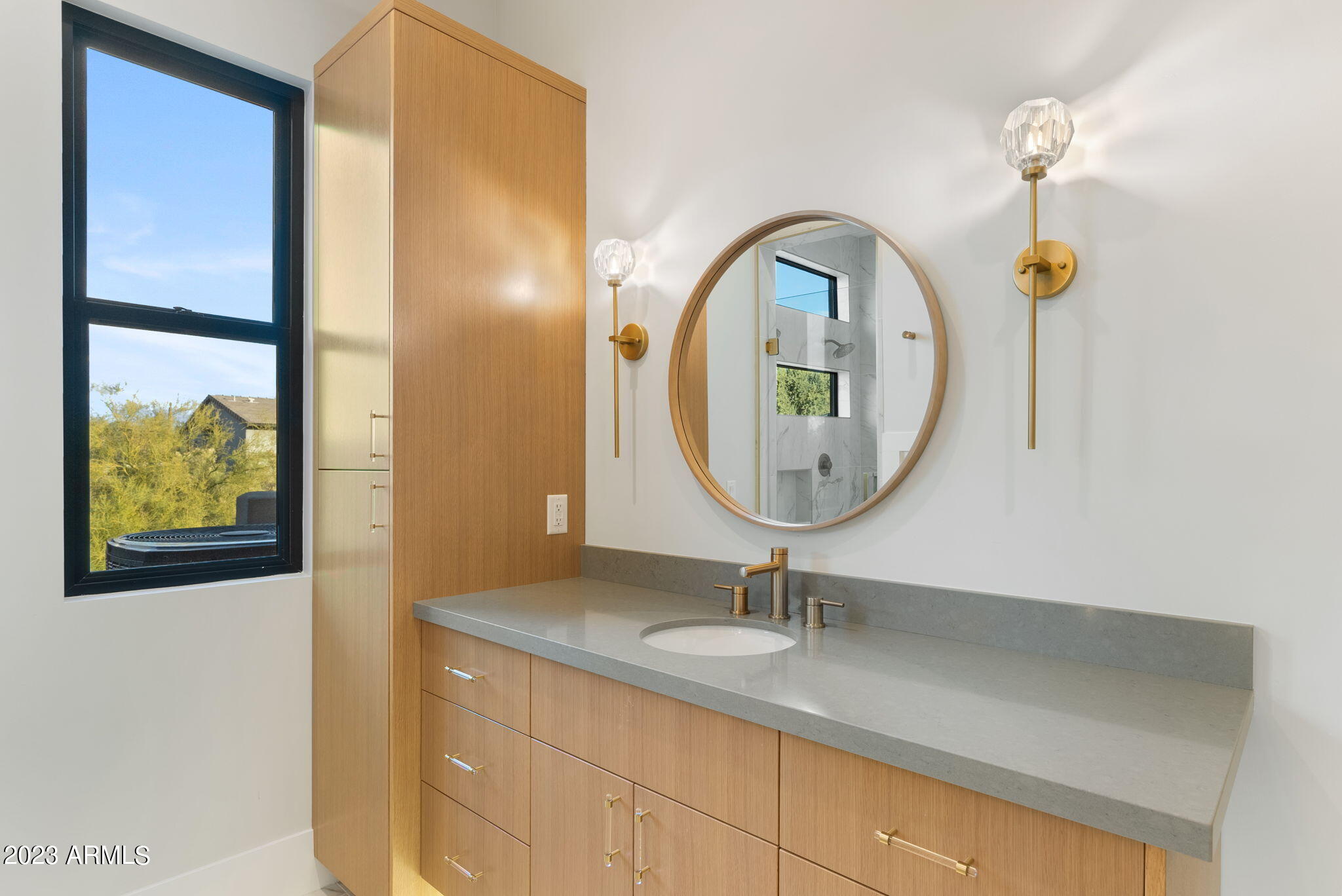 PINNACLE PEAK PLACE - Residential