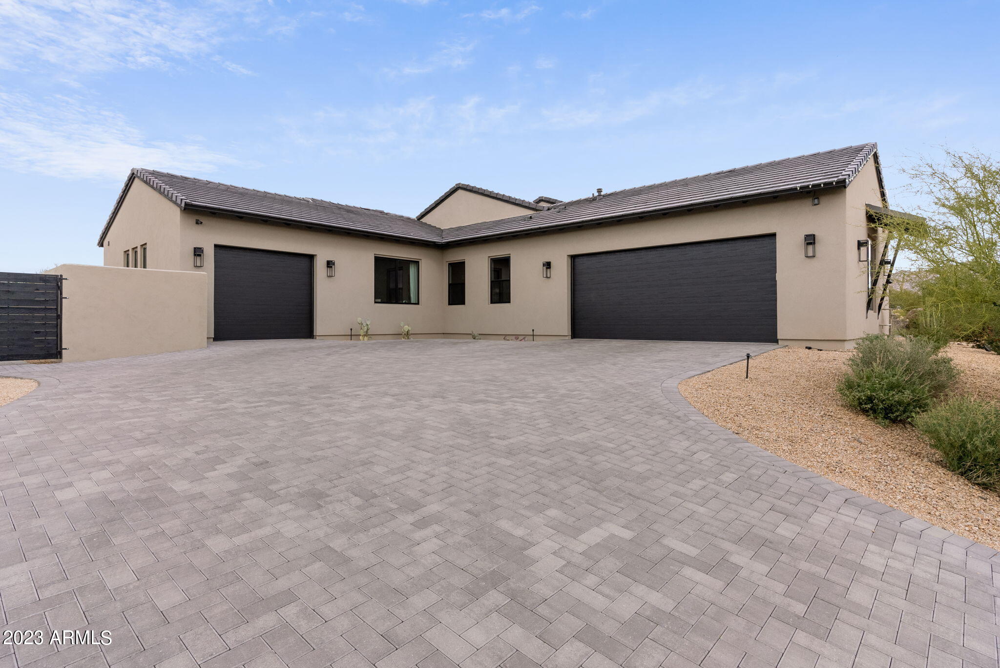 PINNACLE PEAK PLACE - Residential