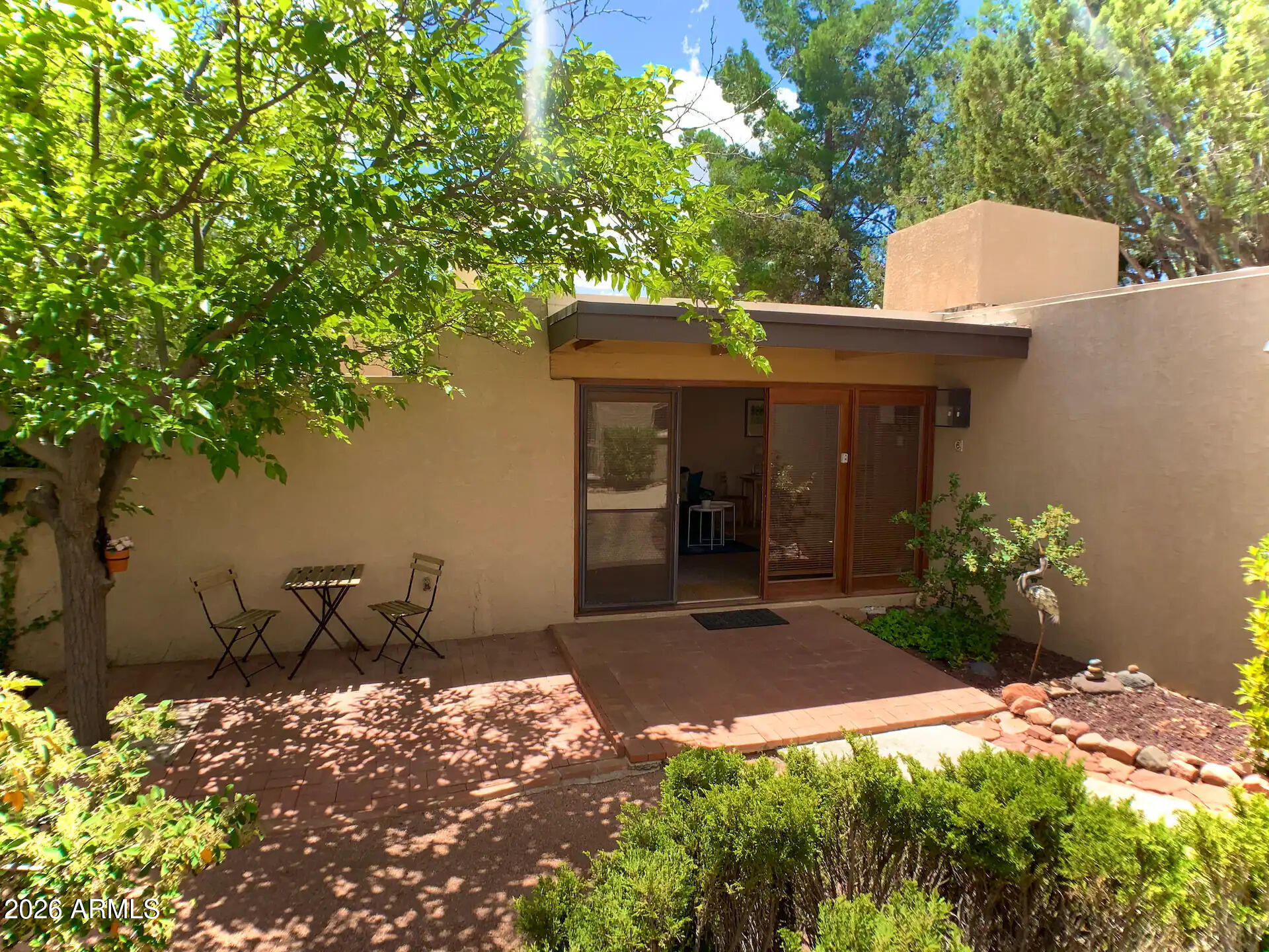GRASSHOPPER FLATS - Residential