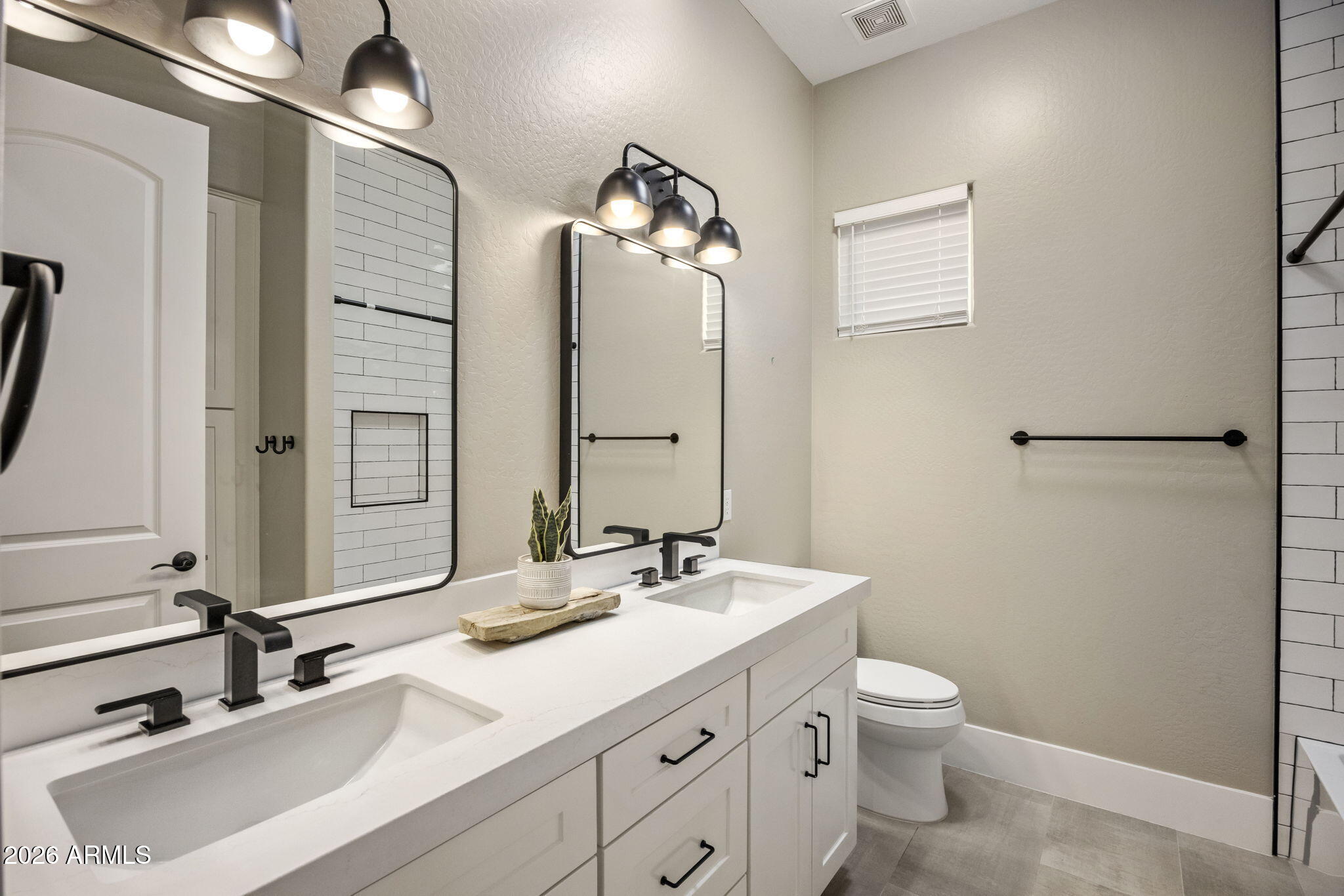 COUNTRY PARK ESTATES - Residential