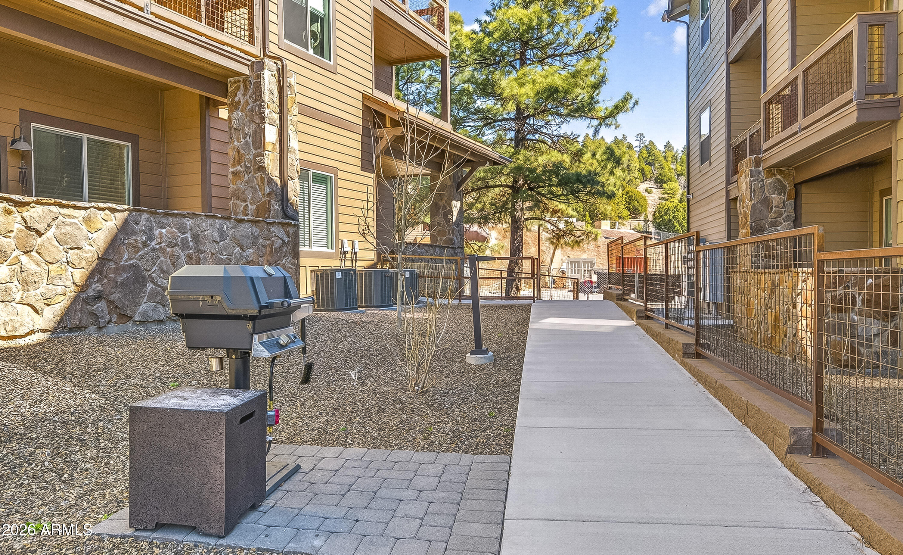 PONDEROSA PARKWAY CONDOMINIUMS - Residential
