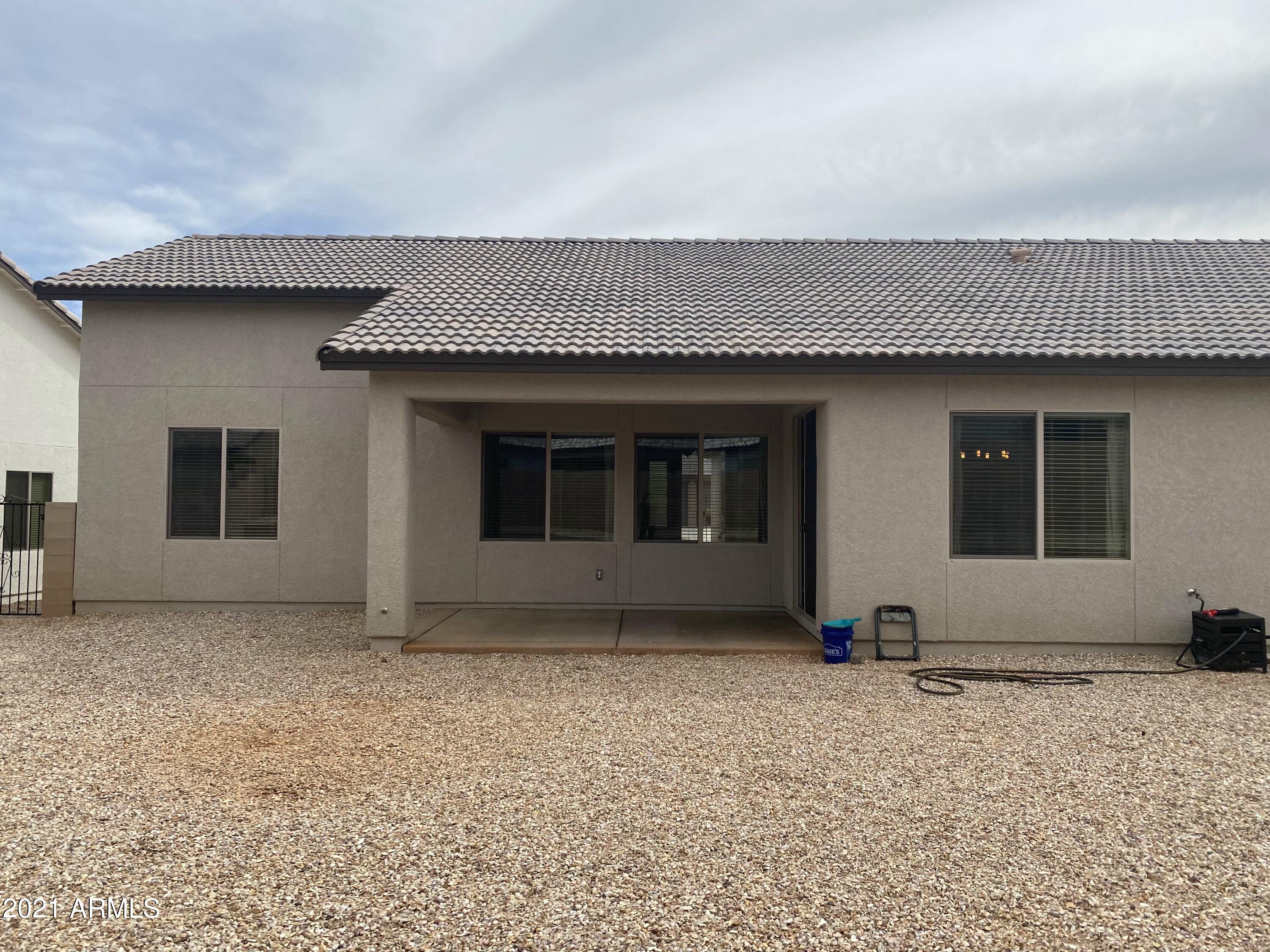ESTATES/HOLIDAY - Residential