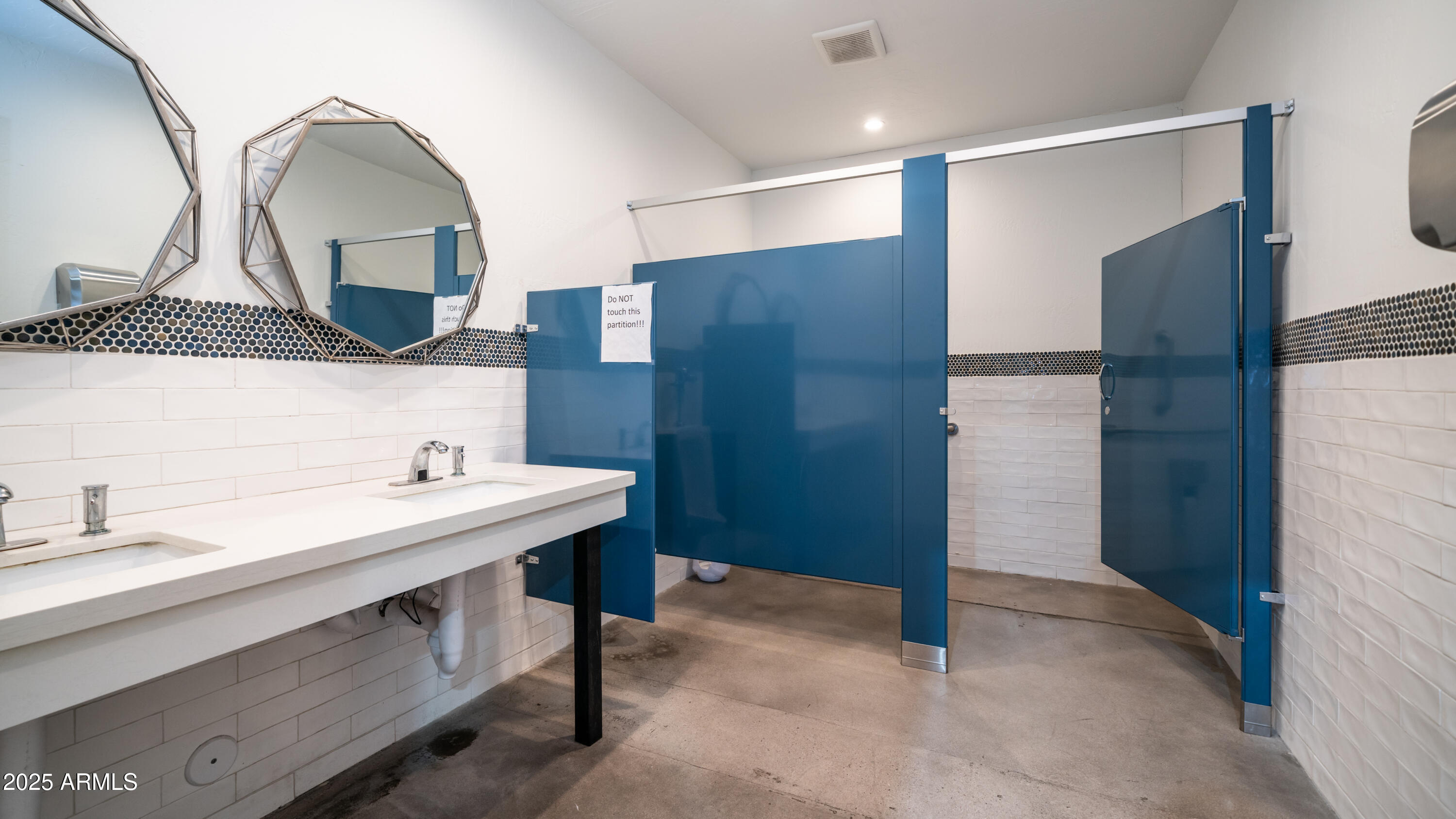 COTTONWOOD PLAZA CONDOMINIUM - Commercial Sale