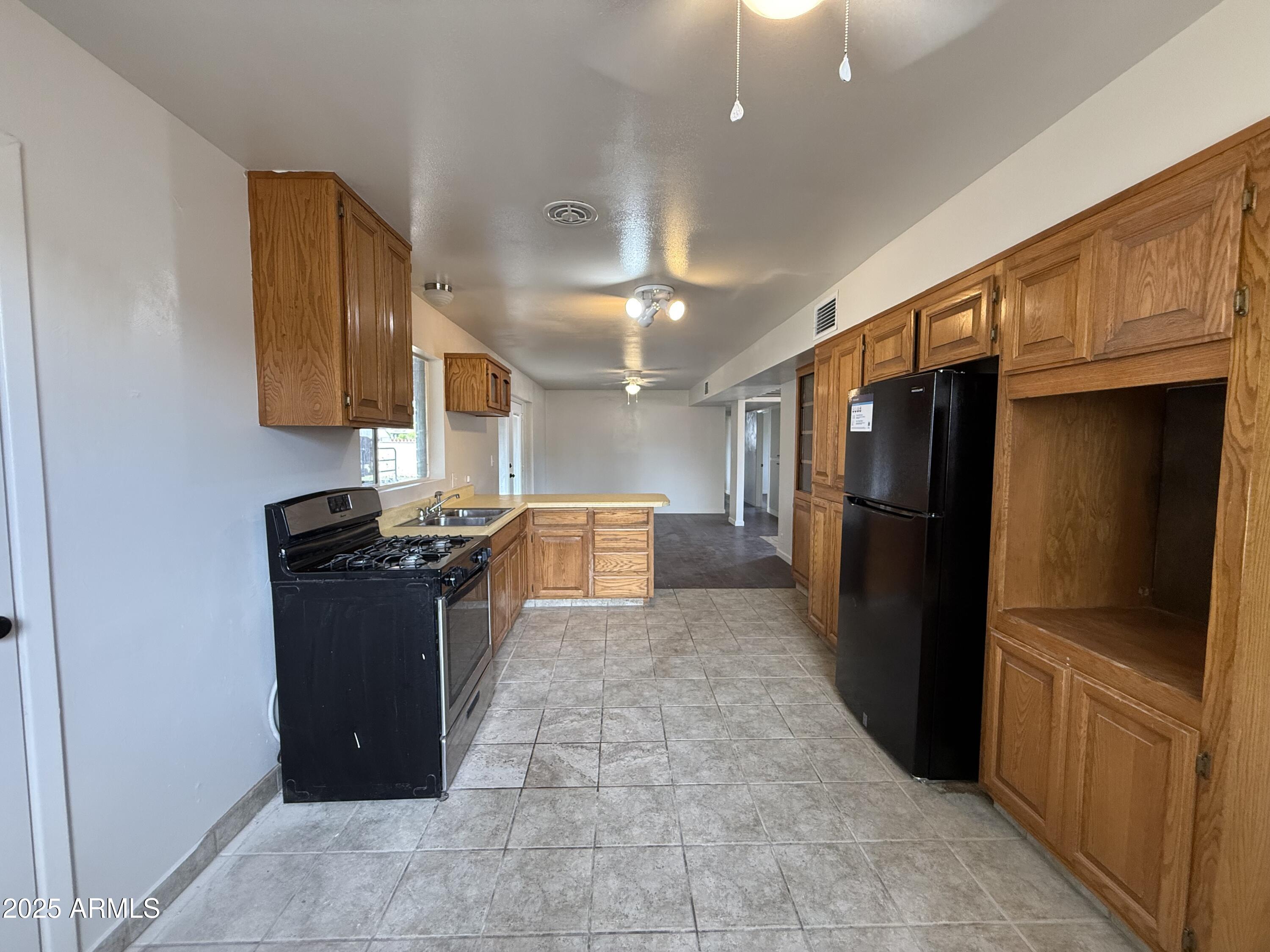 GARDEN CANYON 3 - Residential