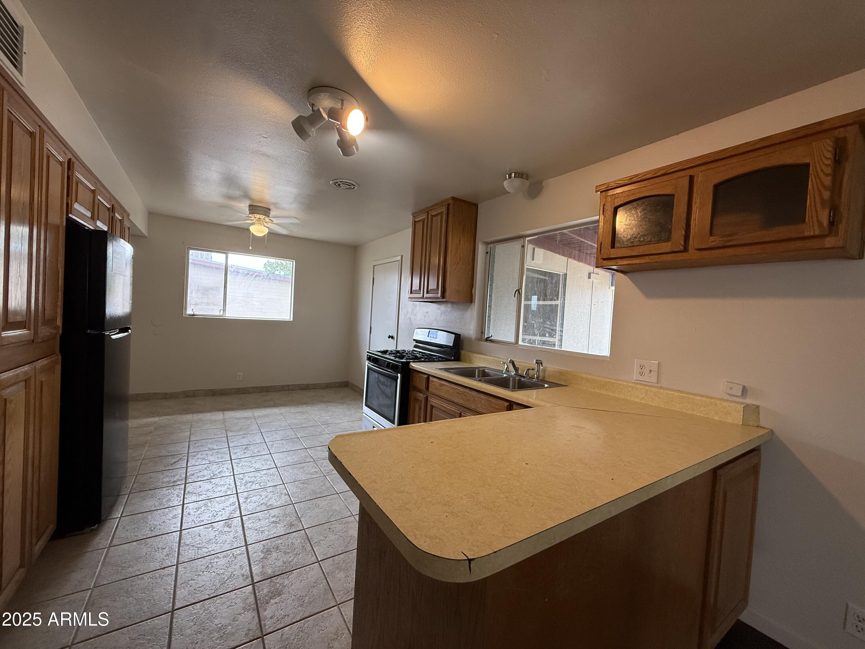 GARDEN CANYON 3 - Residential