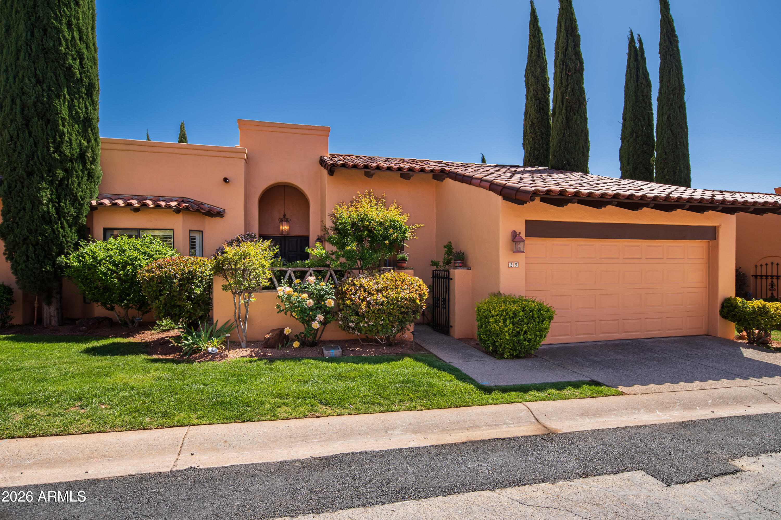 THE RIDGE AT SEDONA CONDOMINIUM REPLAT - Residential
