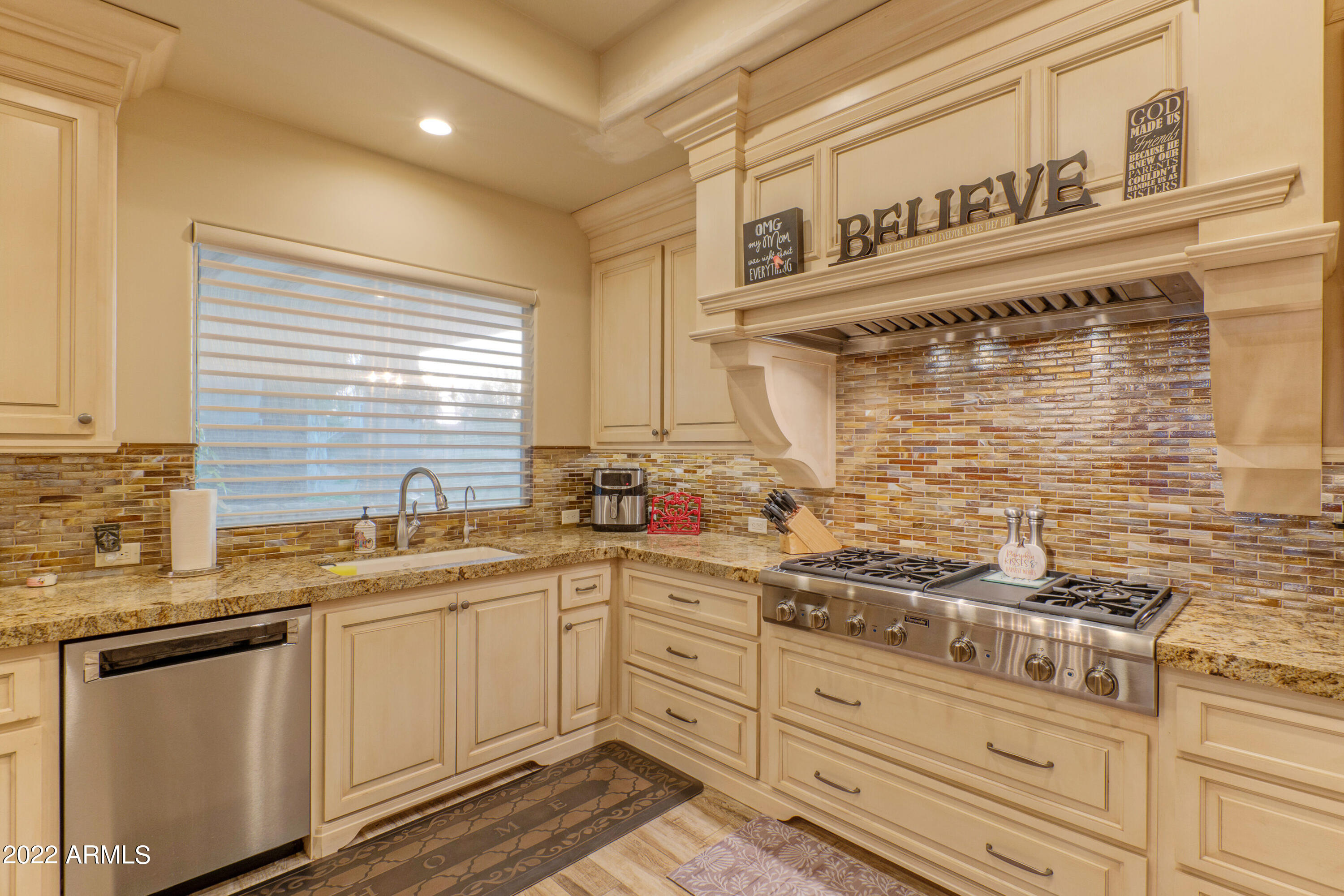 DESERT WIND - Residential