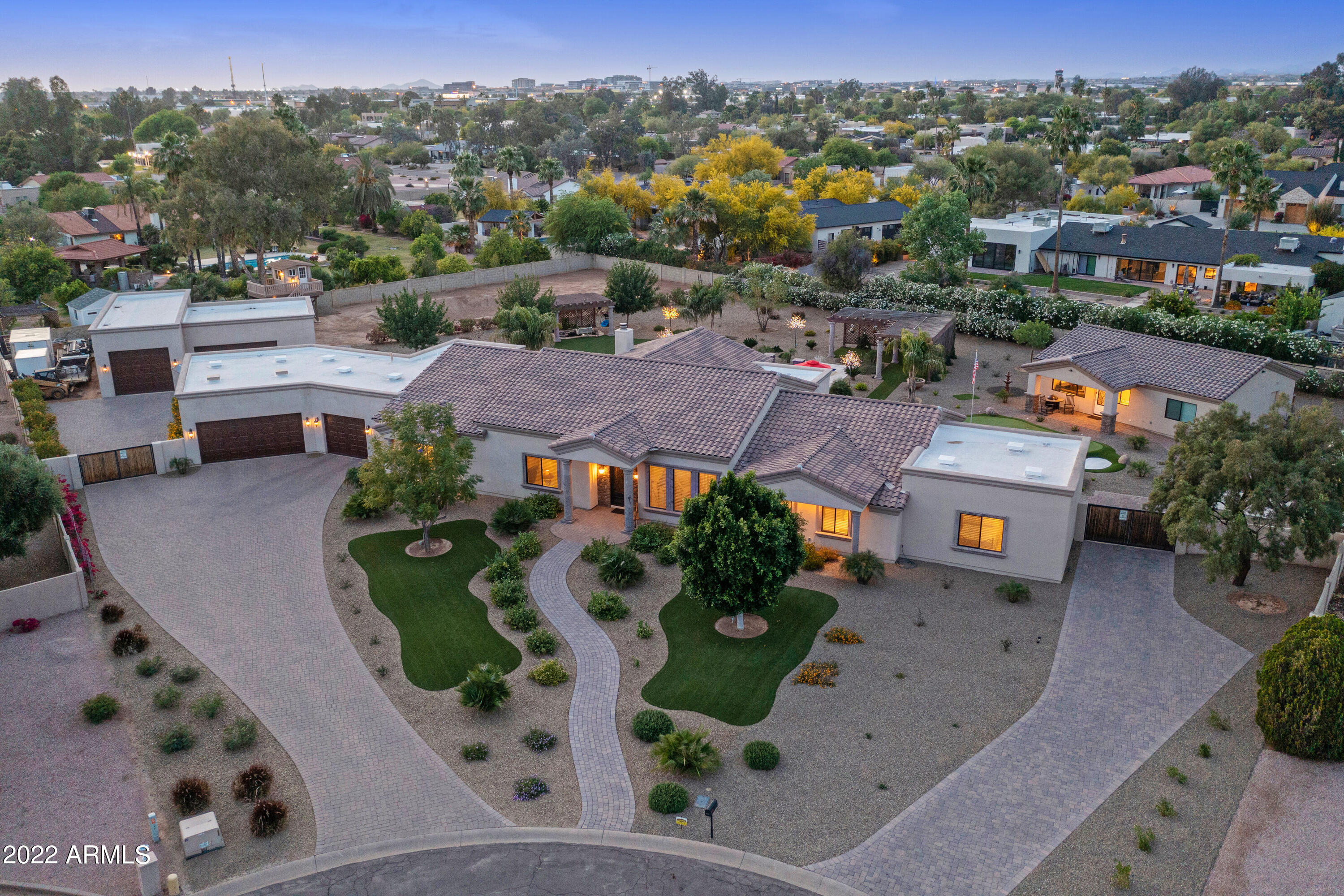 DESERT WIND - Residential