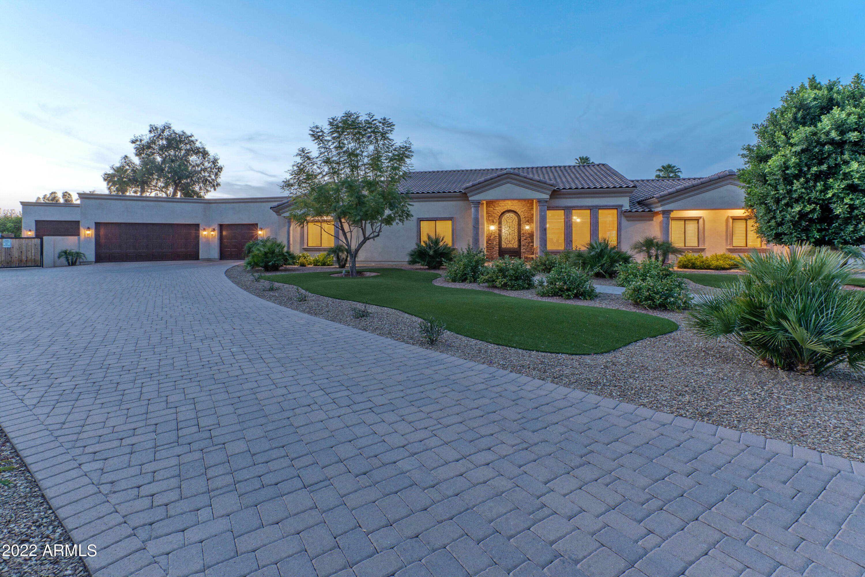 DESERT WIND - Residential