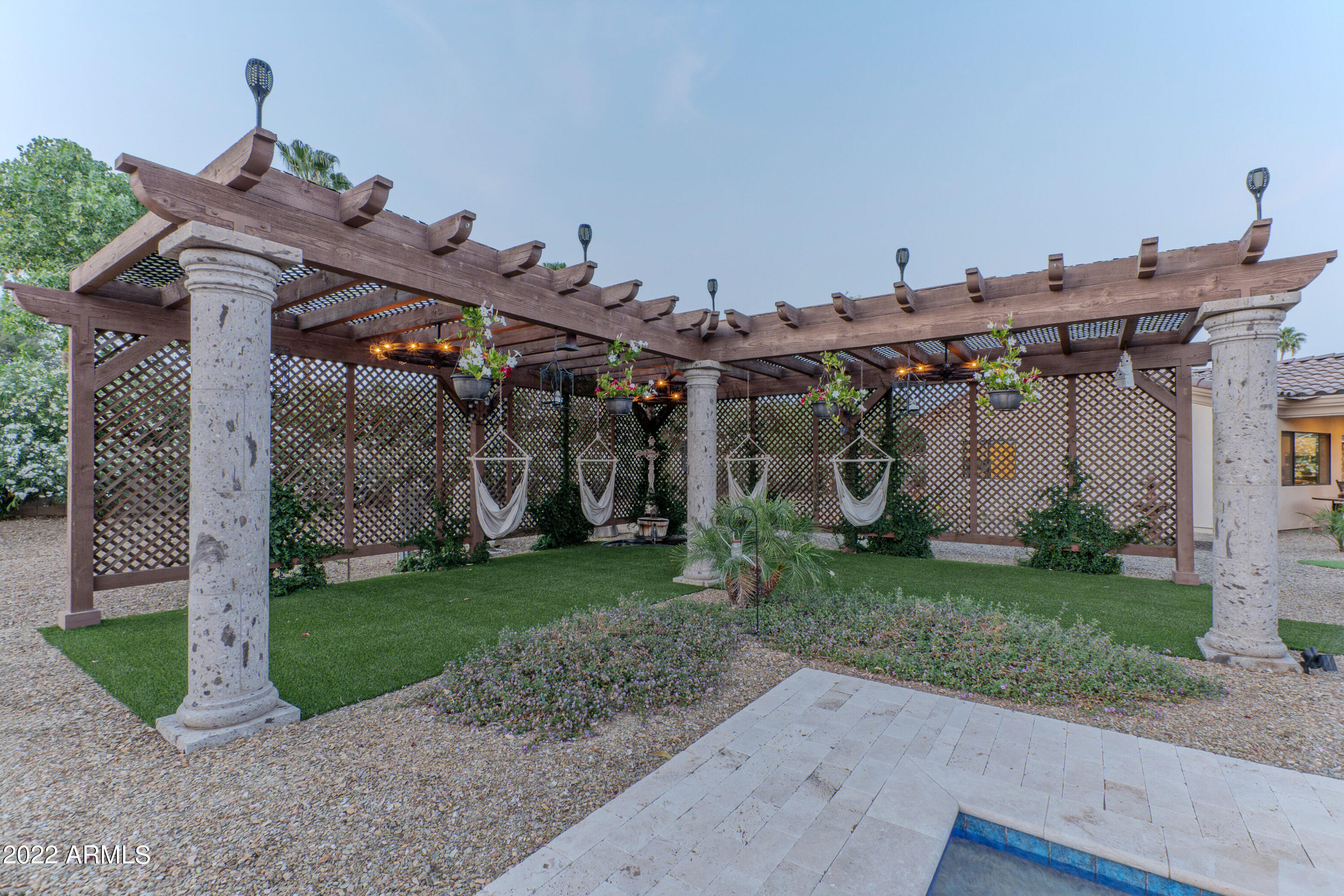 DESERT WIND - Residential