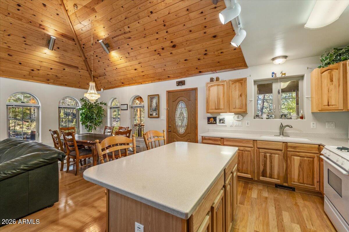 ALPINE VILLAGE ACRES - Residential