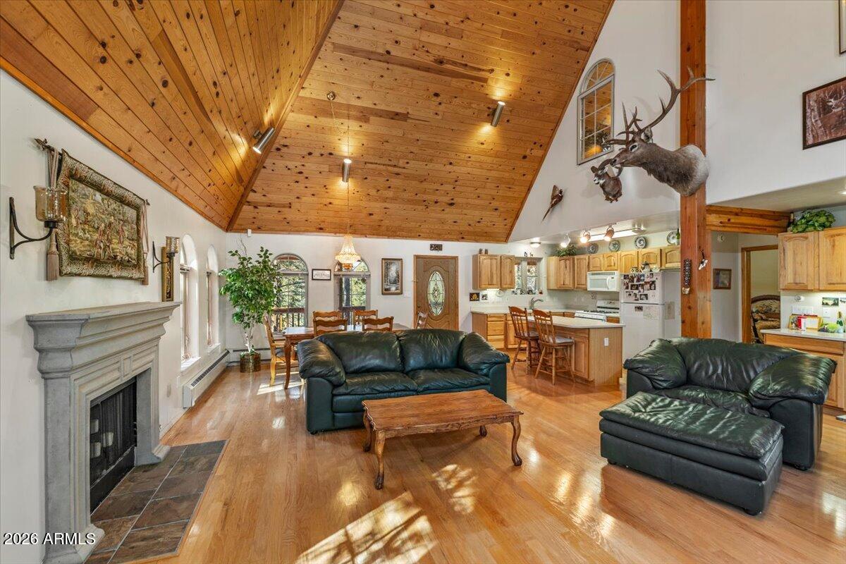 ALPINE VILLAGE ACRES - Residential