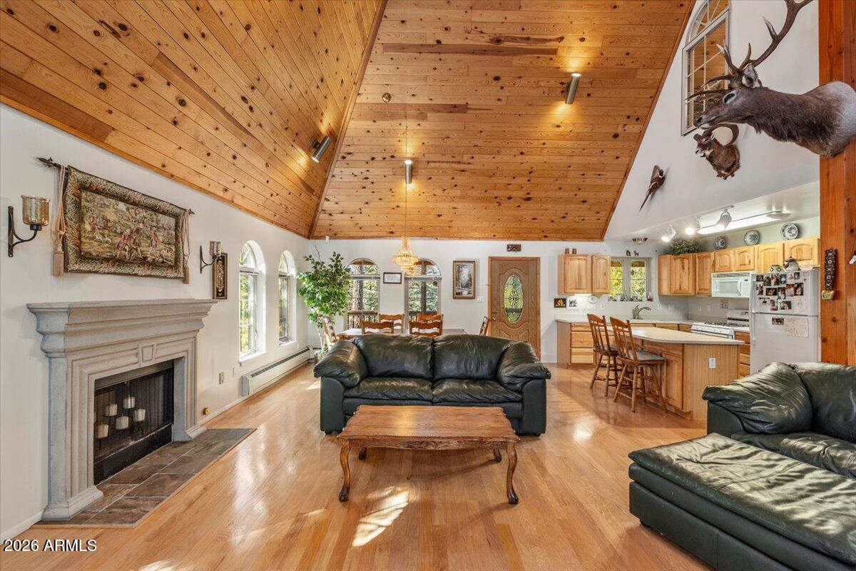 ALPINE VILLAGE ACRES - Residential