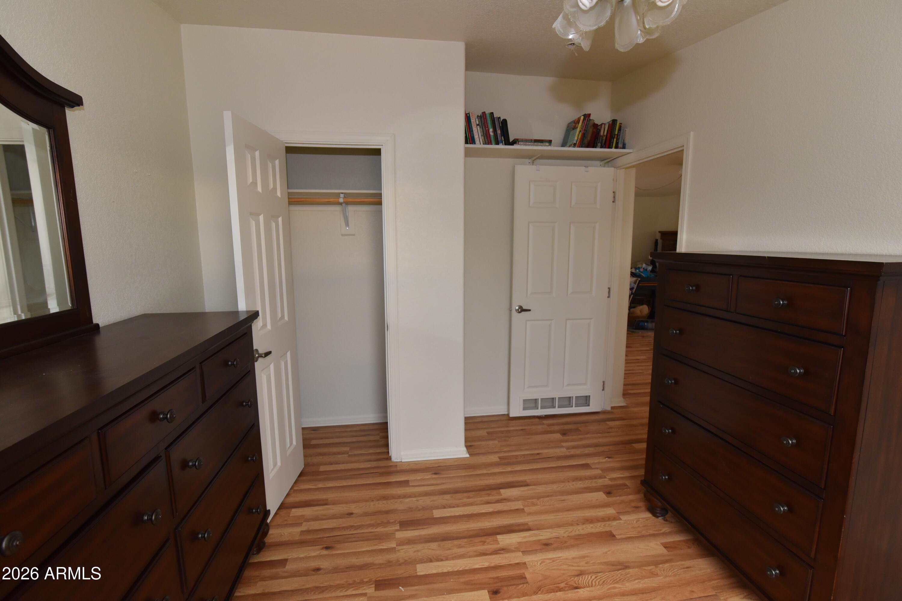 LAKE KAIBAB PARK UNIT 02 LOT: 646 - Residential