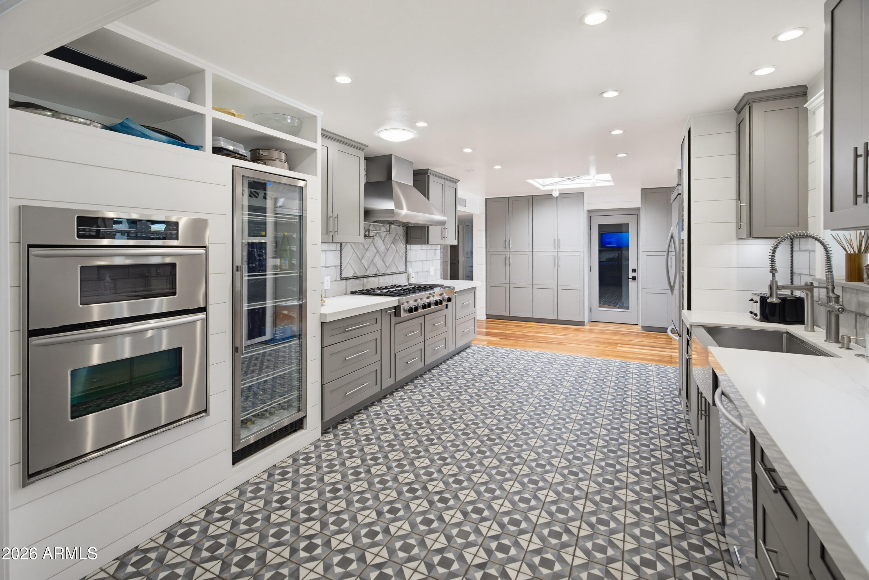 ARROYO HEIGHTS - Residential