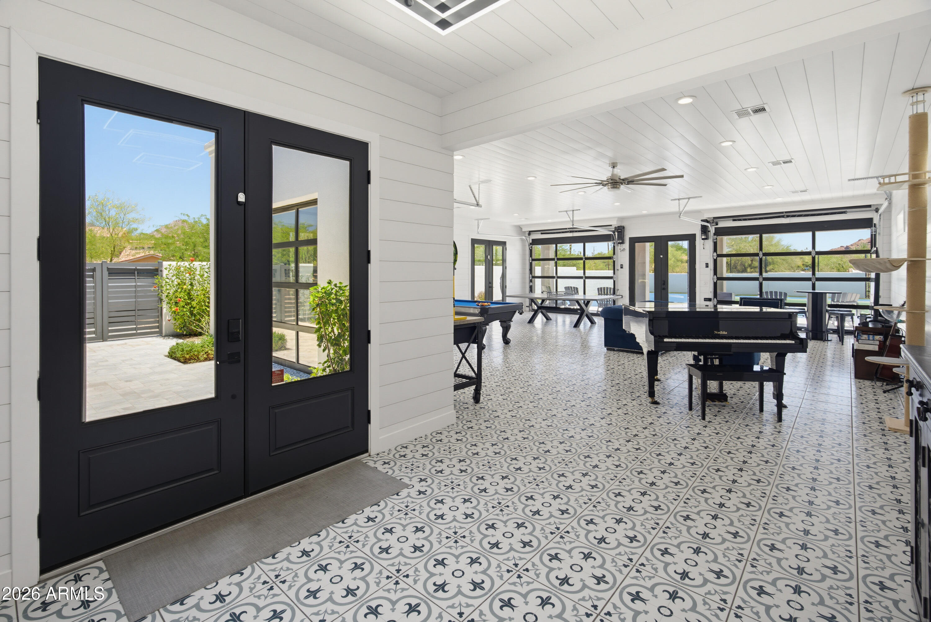 ARROYO HEIGHTS - Residential