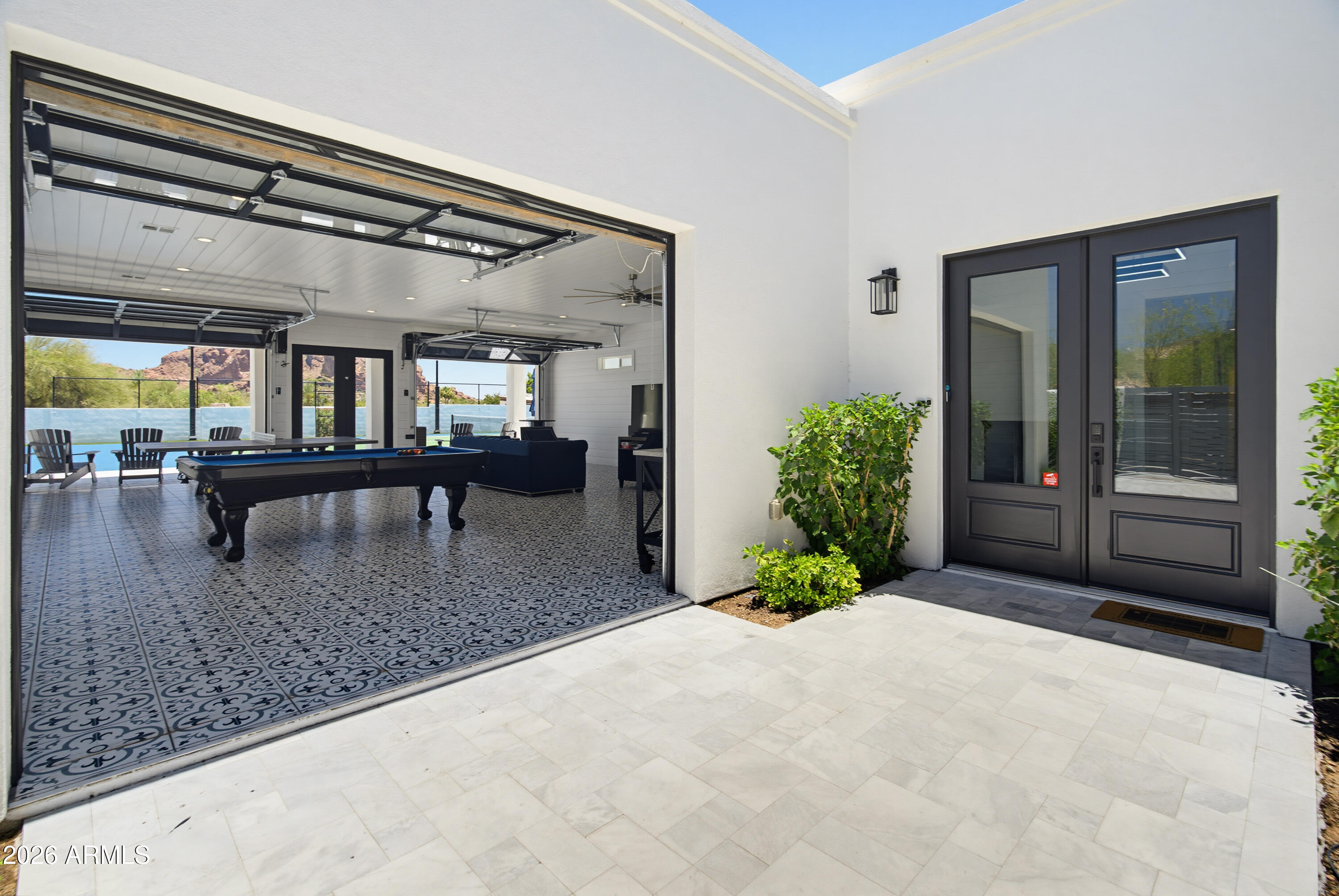 ARROYO HEIGHTS - Residential