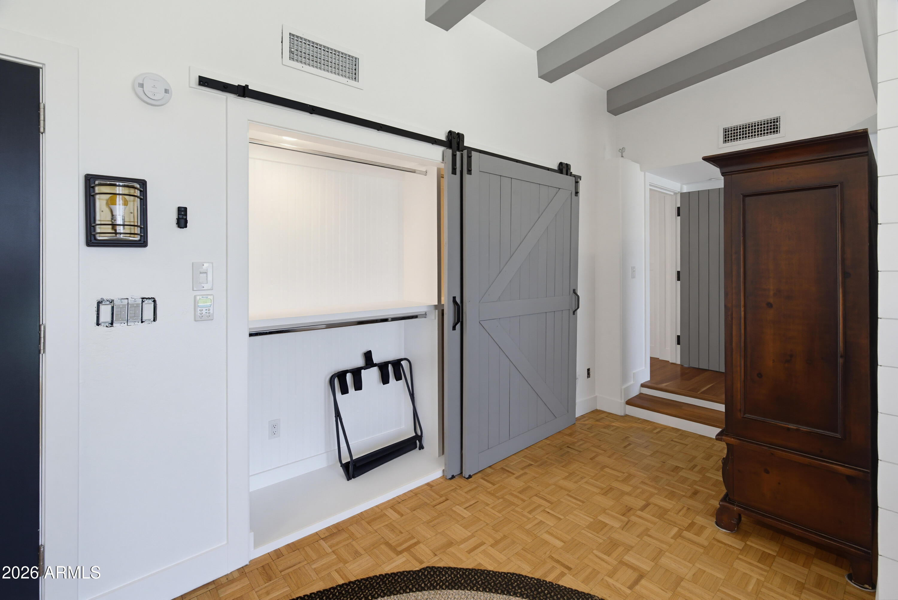 ARROYO HEIGHTS - Residential