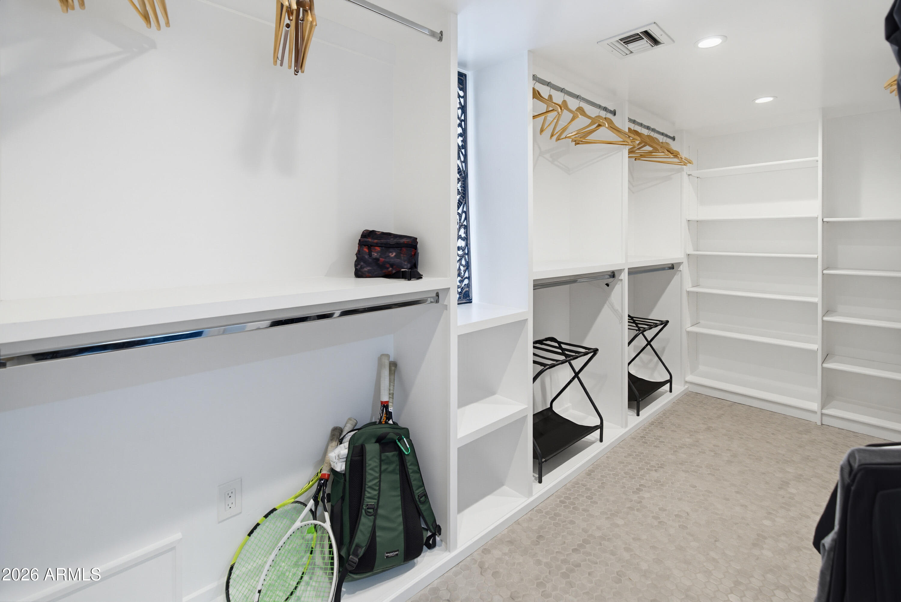 ARROYO HEIGHTS - Residential