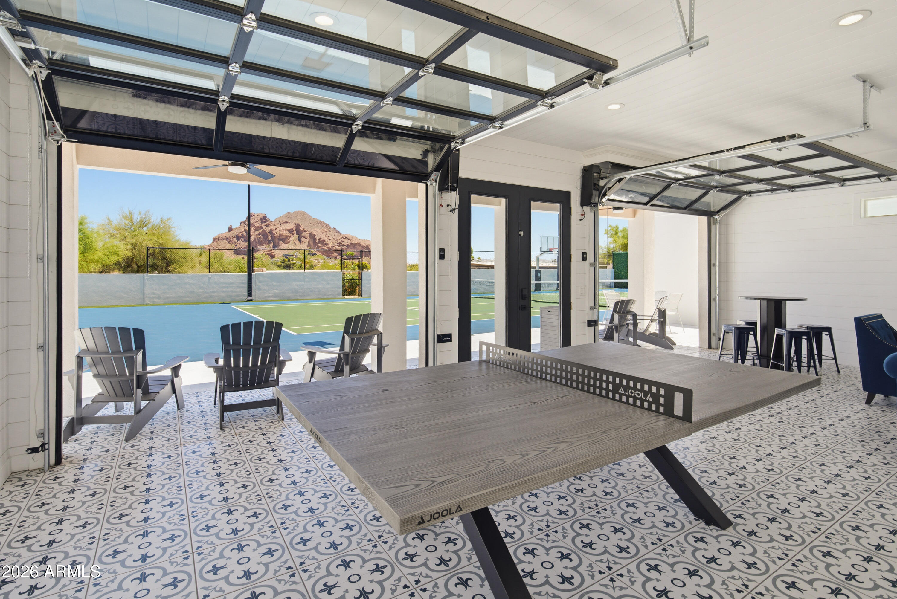 ARROYO HEIGHTS - Residential
