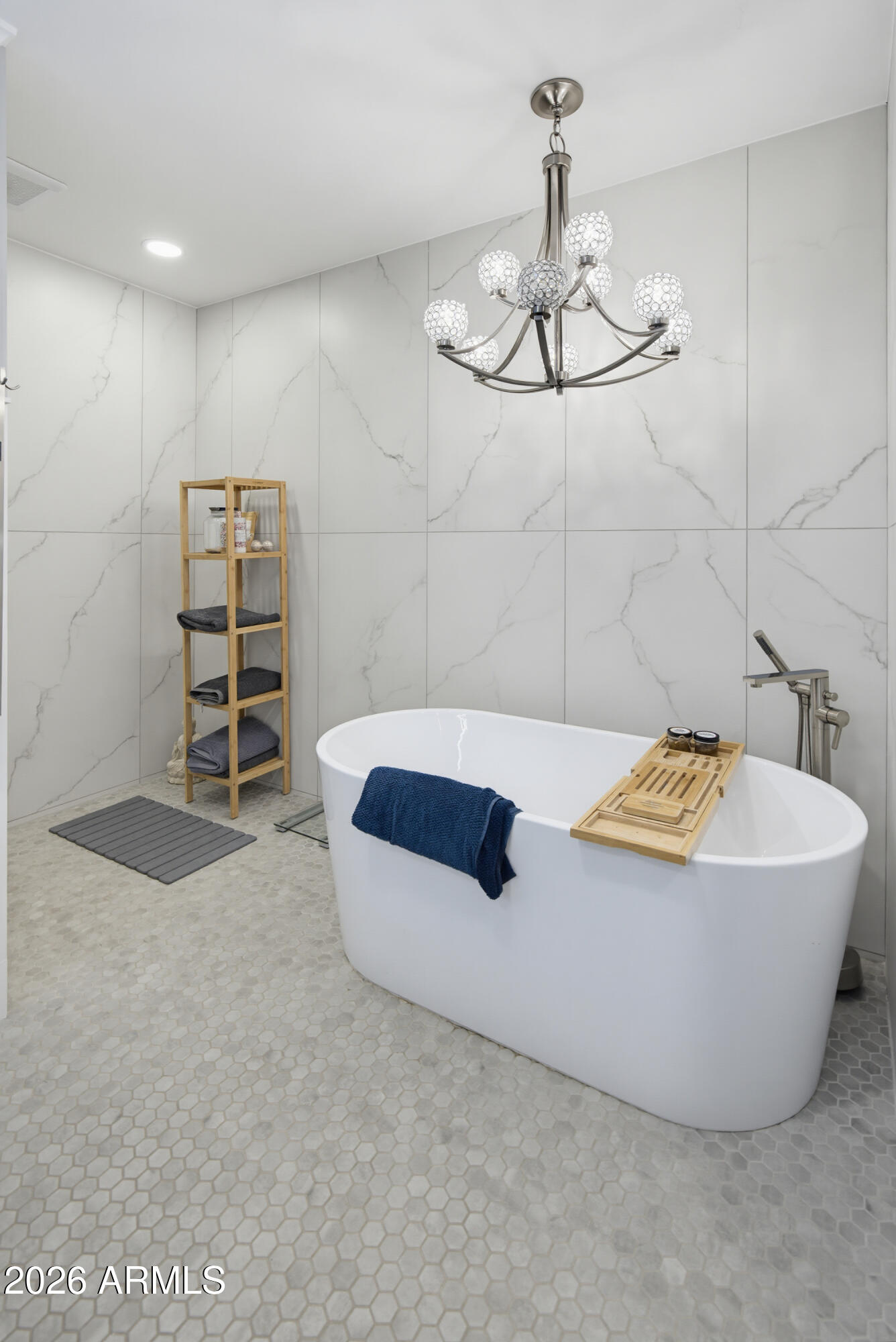 ARROYO HEIGHTS - Residential