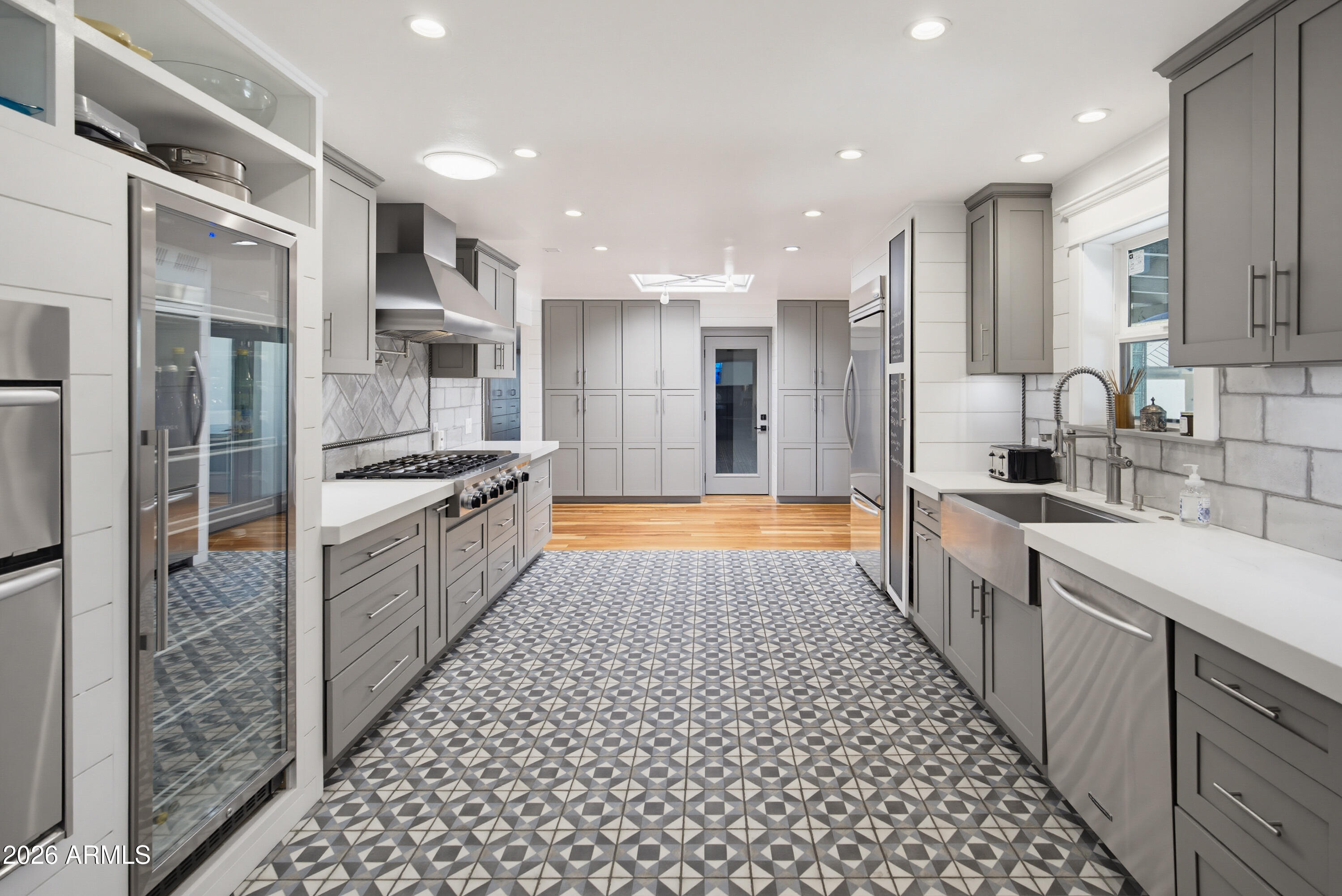 ARROYO HEIGHTS - Residential