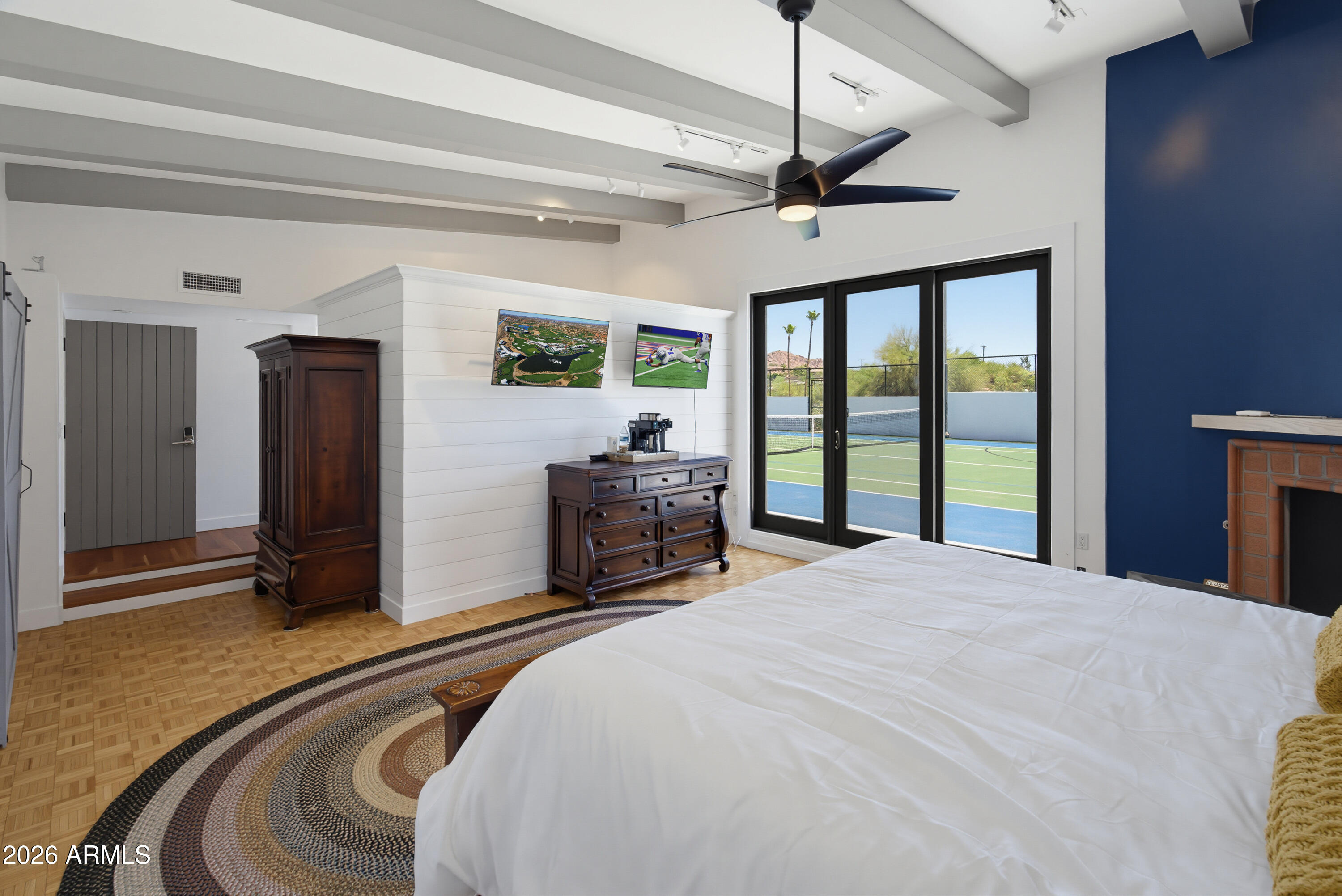 ARROYO HEIGHTS - Residential