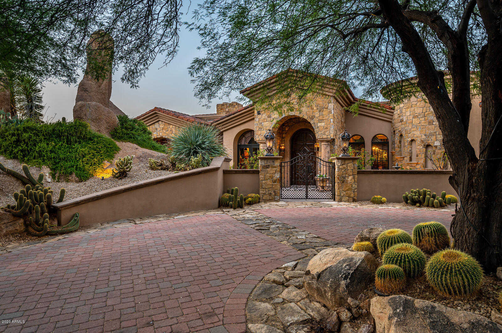 PINNACLE CANYON AT TROON NORTH UNIT 1 - Residential