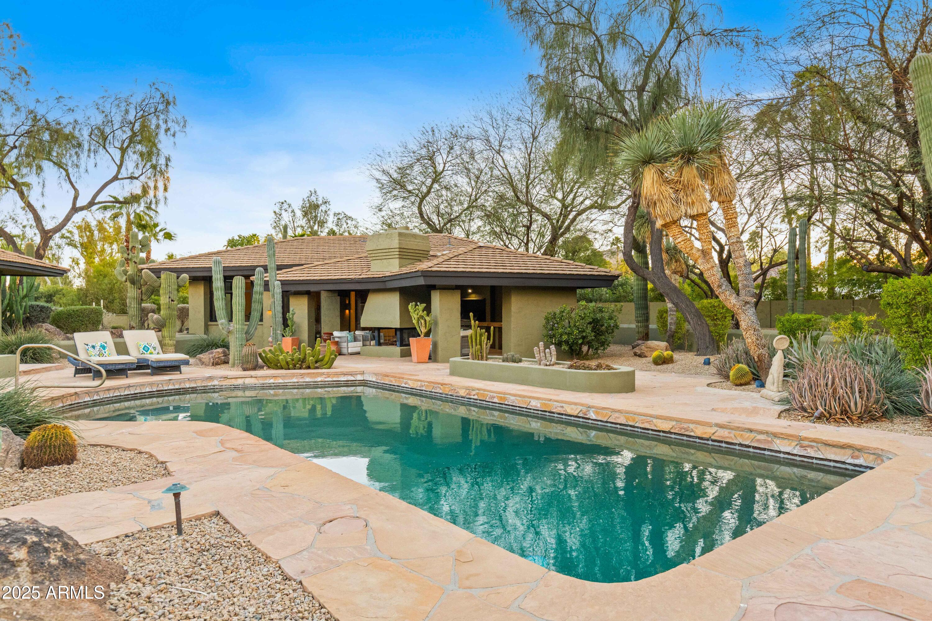 CAMELBACK COUNTRY CLUB ESTATES 5 LOTS 109 THROUGH - Residential