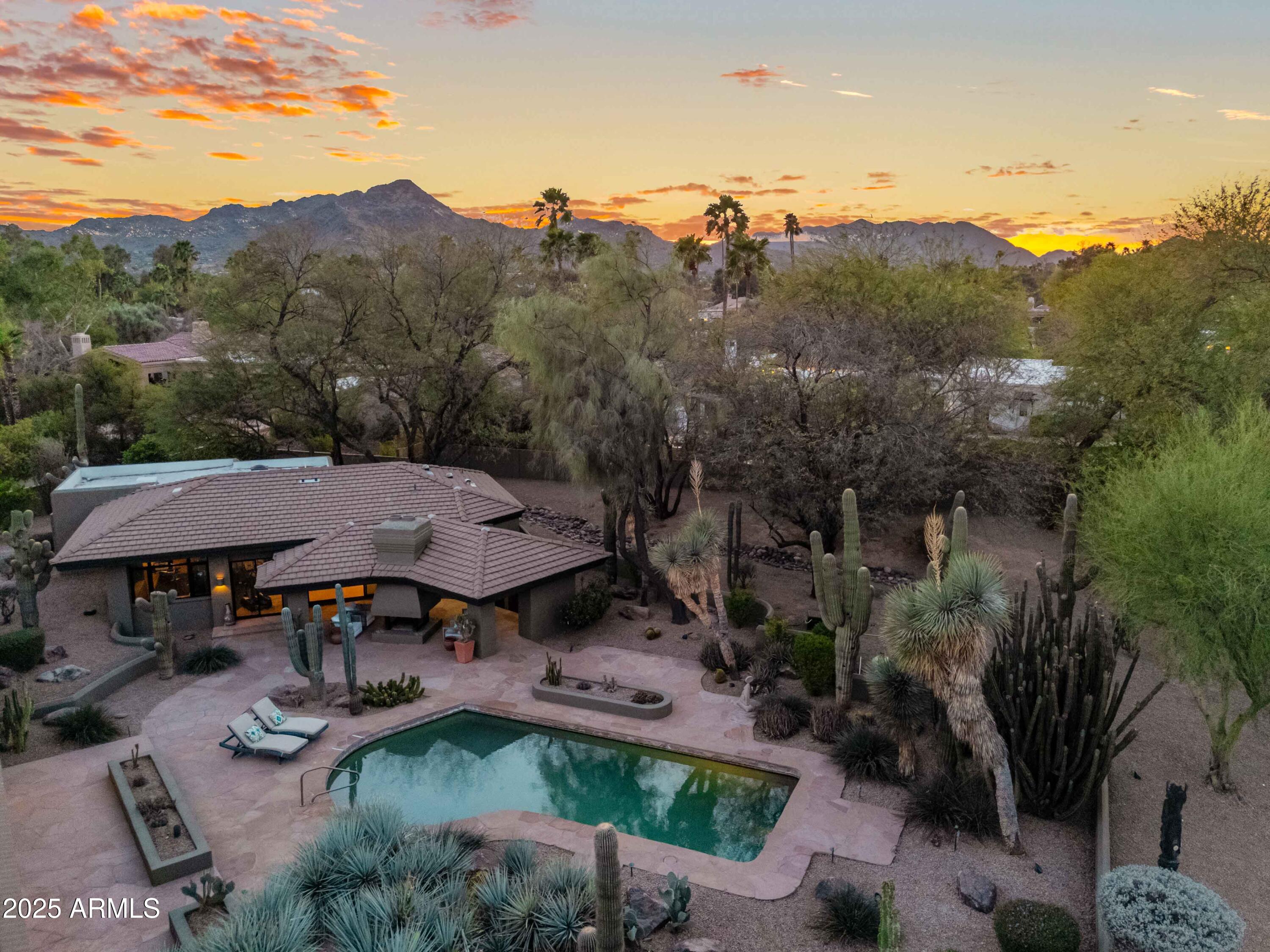 CAMELBACK COUNTRY CLUB ESTATES 5 LOTS 109 THROUGH - Residential