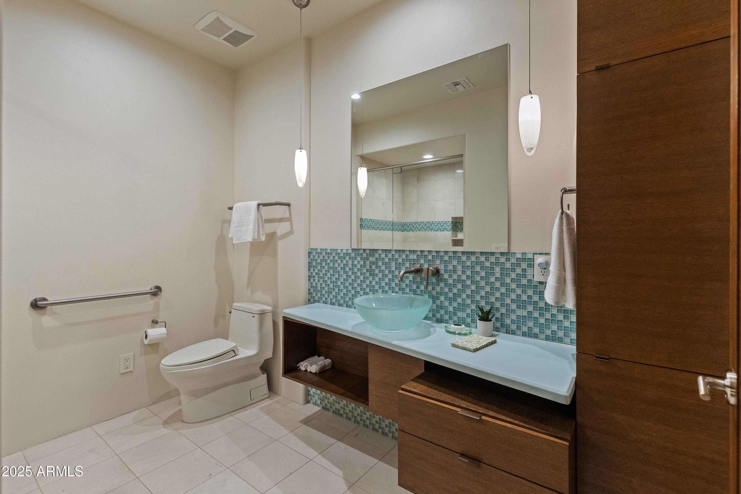 CAMELBACK COUNTRY CLUB ESTATES 5 LOTS 109 THROUGH - Residential