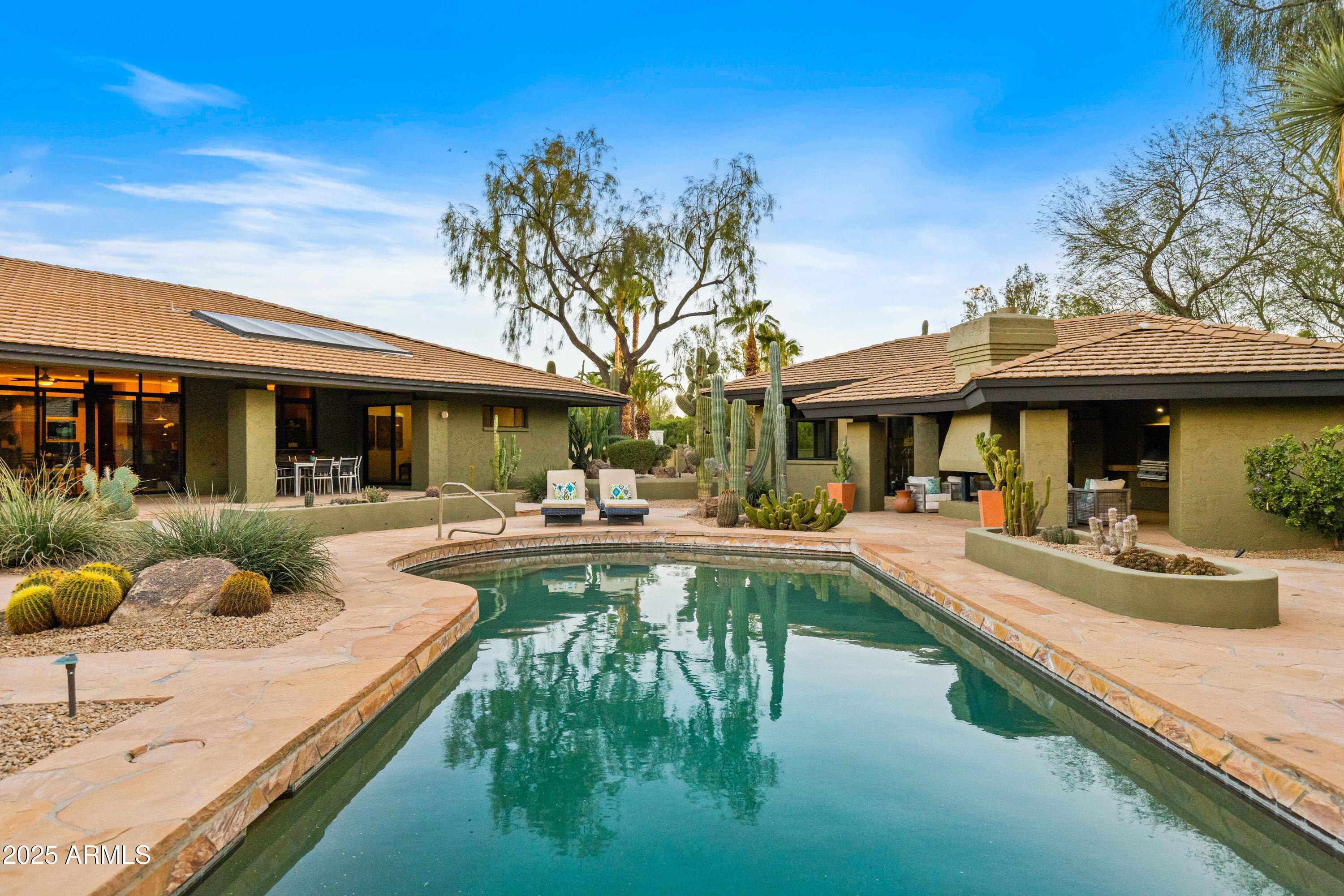 CAMELBACK COUNTRY CLUB ESTATES 5 LOTS 109 THROUGH - Residential