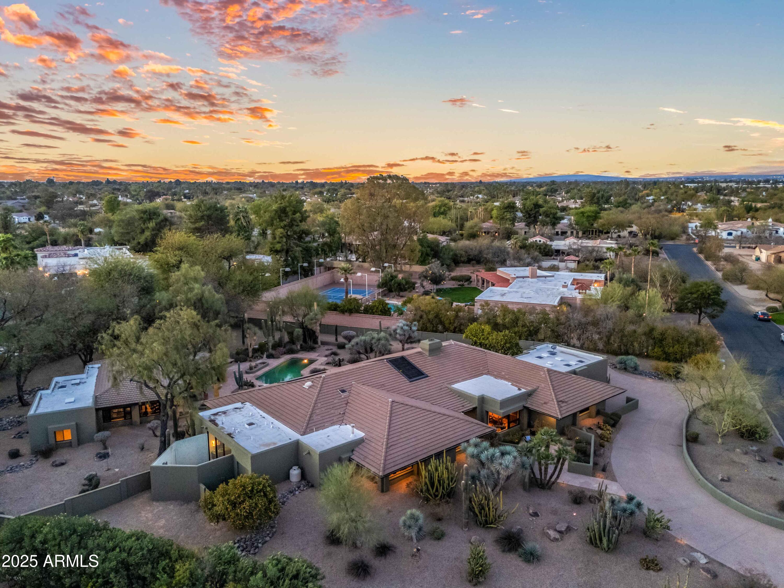 CAMELBACK COUNTRY CLUB ESTATES 5 LOTS 109 THROUGH - Residential
