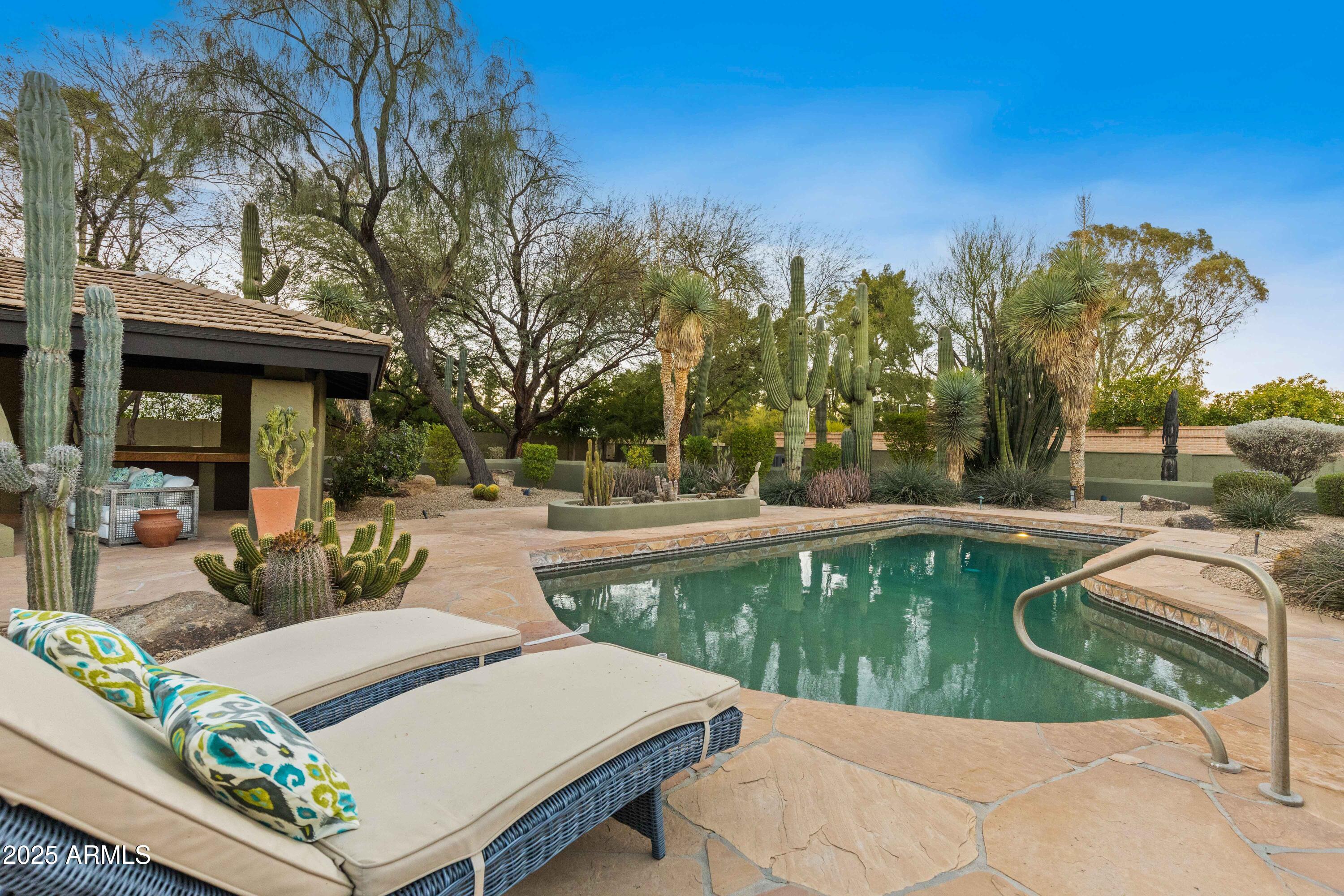 CAMELBACK COUNTRY CLUB ESTATES 5 LOTS 109 THROUGH - Residential