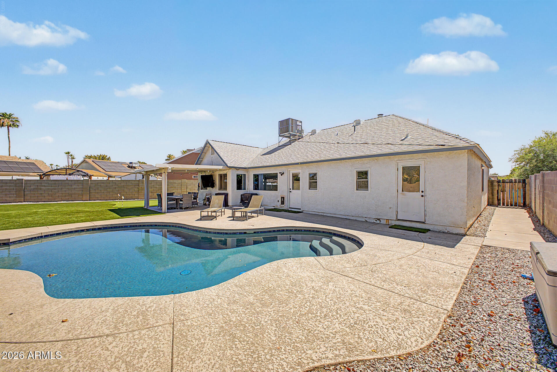 COUNTRY PLACE - Residential