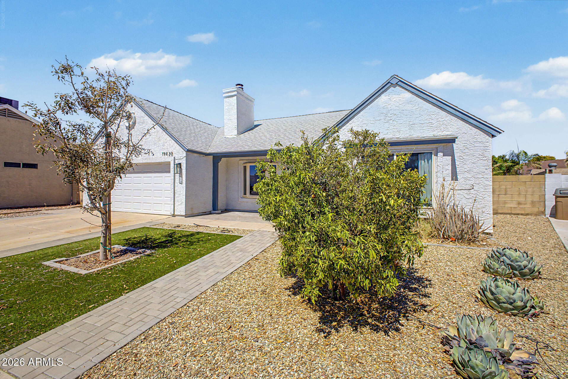 COUNTRY PLACE - Residential
