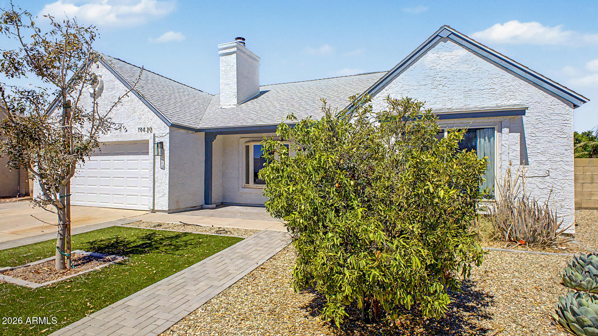 COUNTRY PLACE - Residential