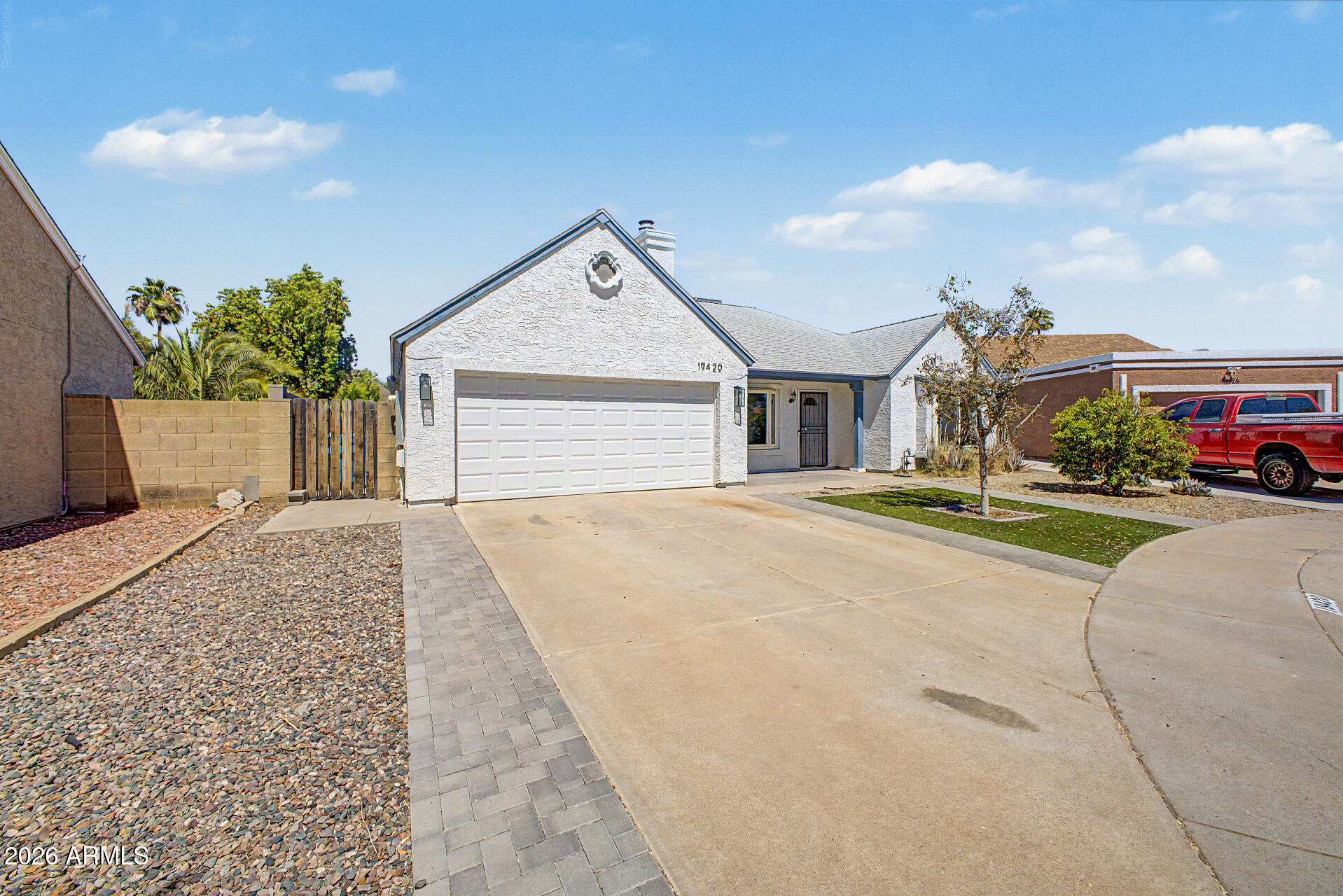COUNTRY PLACE - Residential