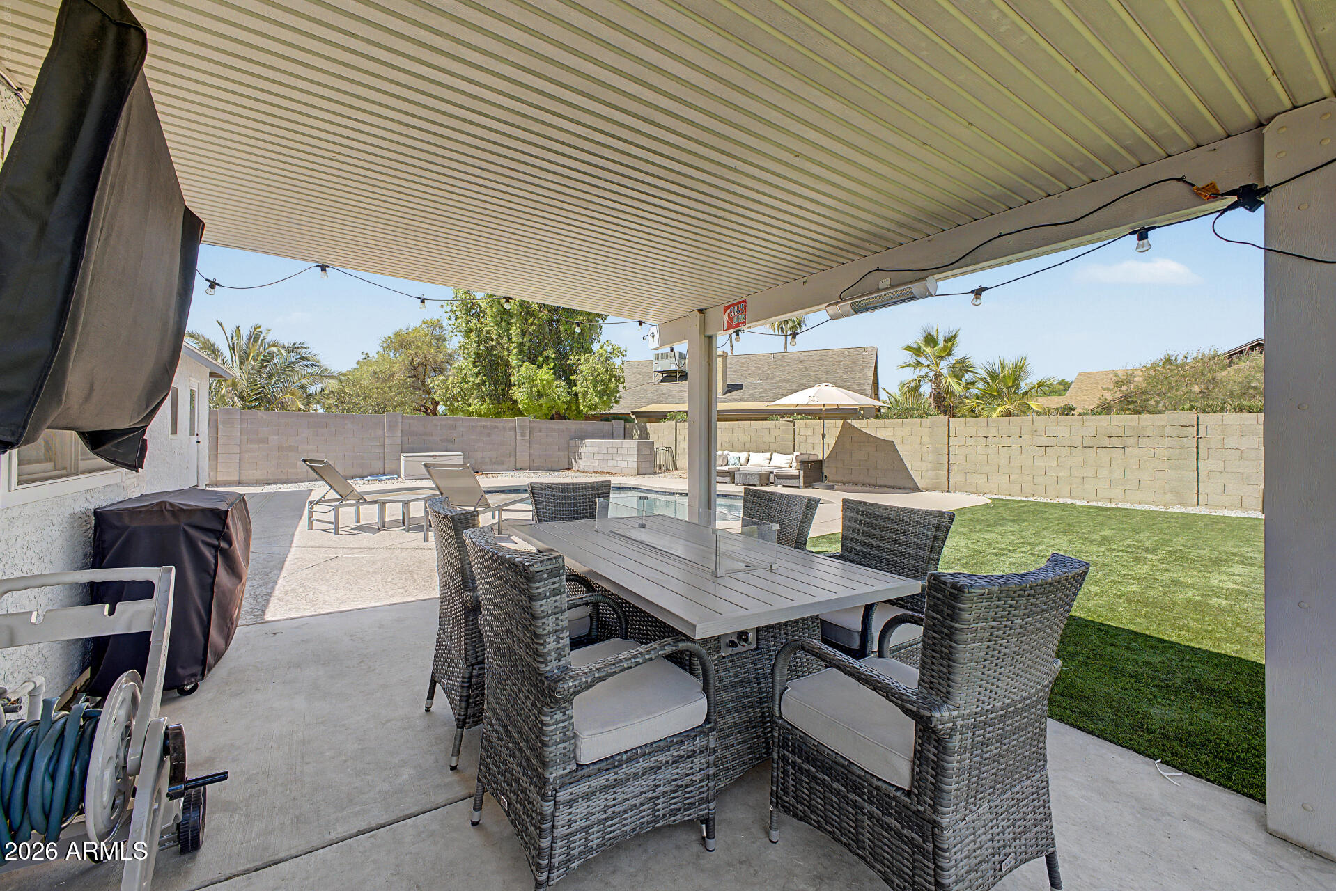 COUNTRY PLACE - Residential