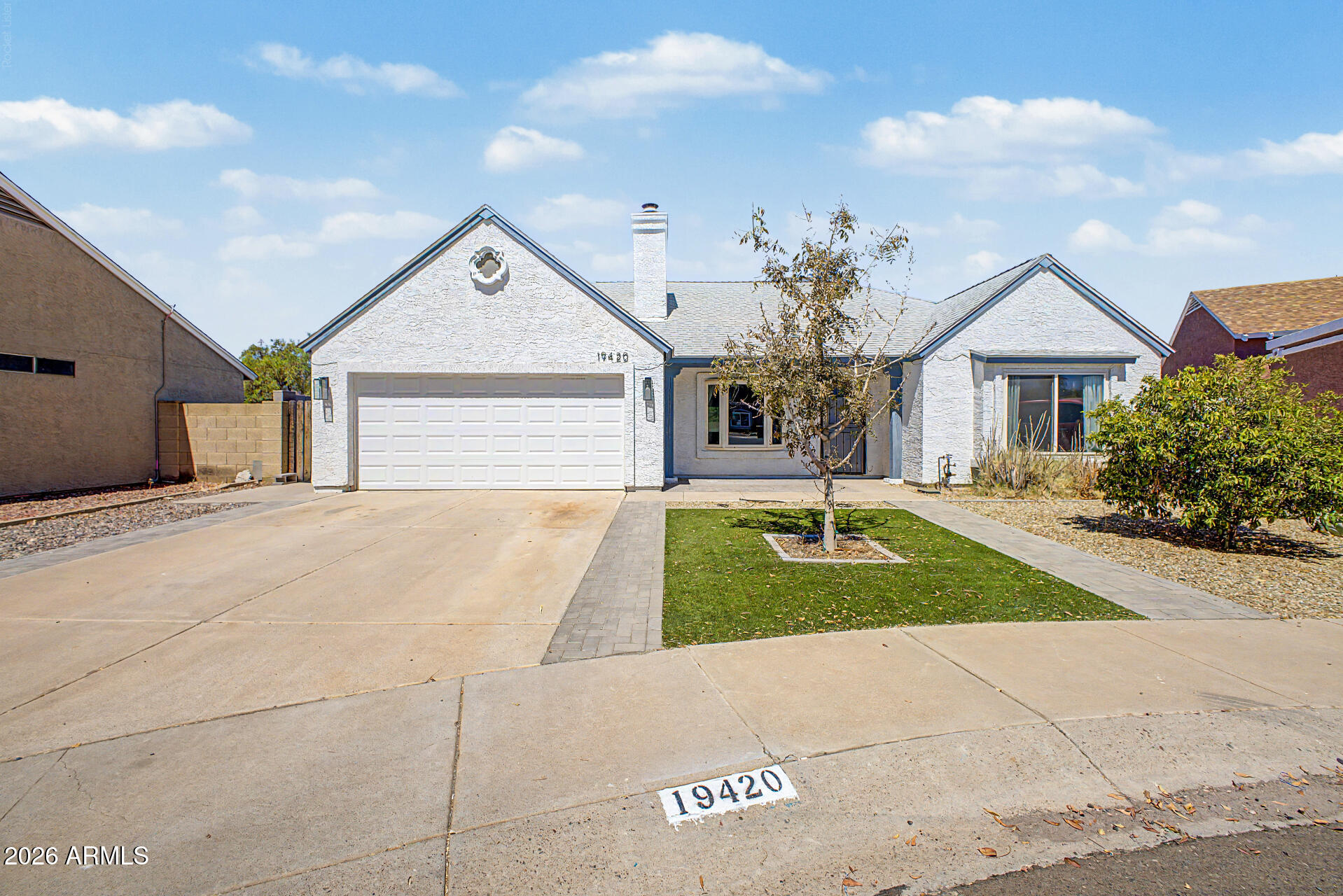 COUNTRY PLACE - Residential