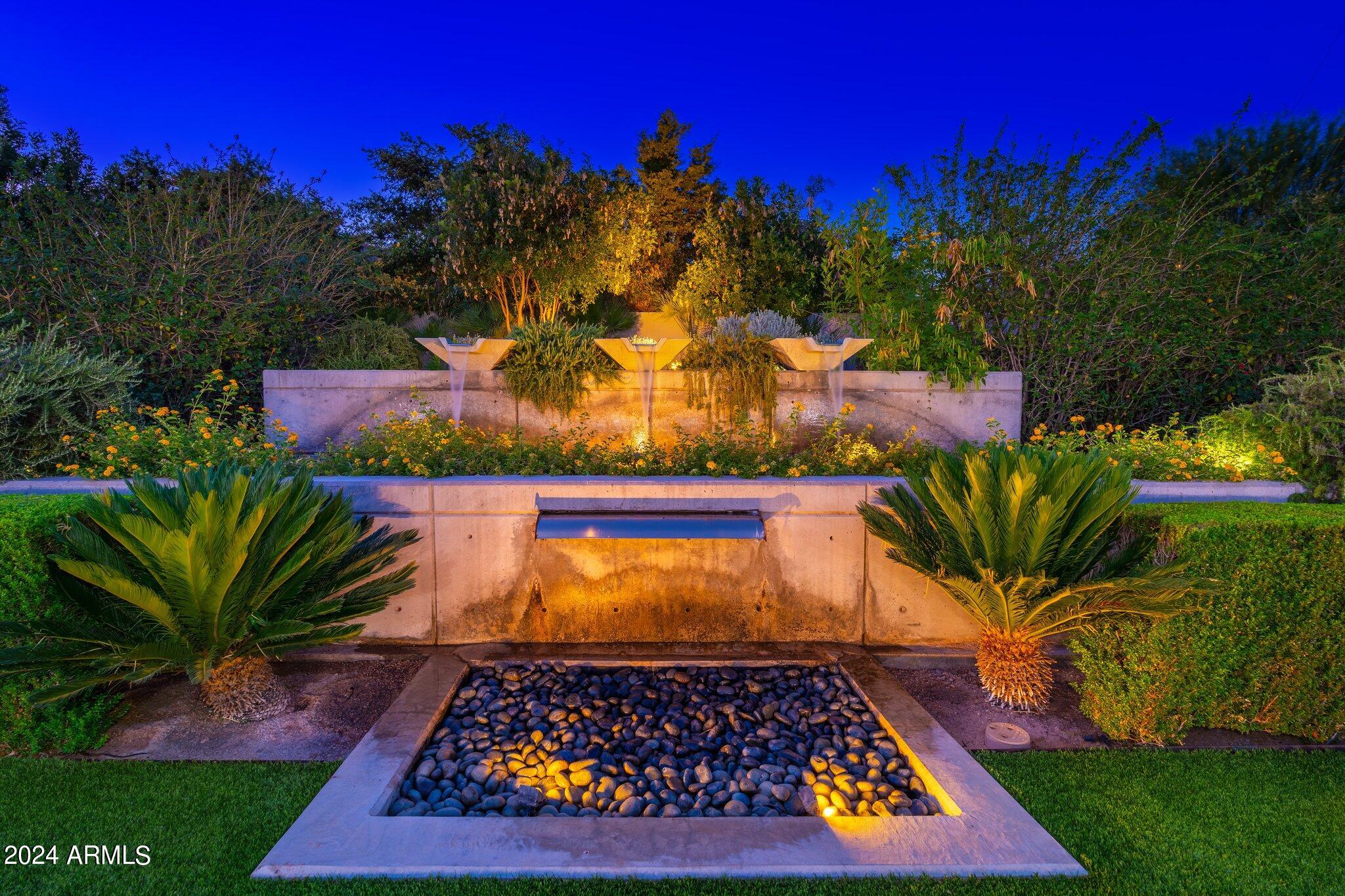 ARCADIA MANORS - Residential