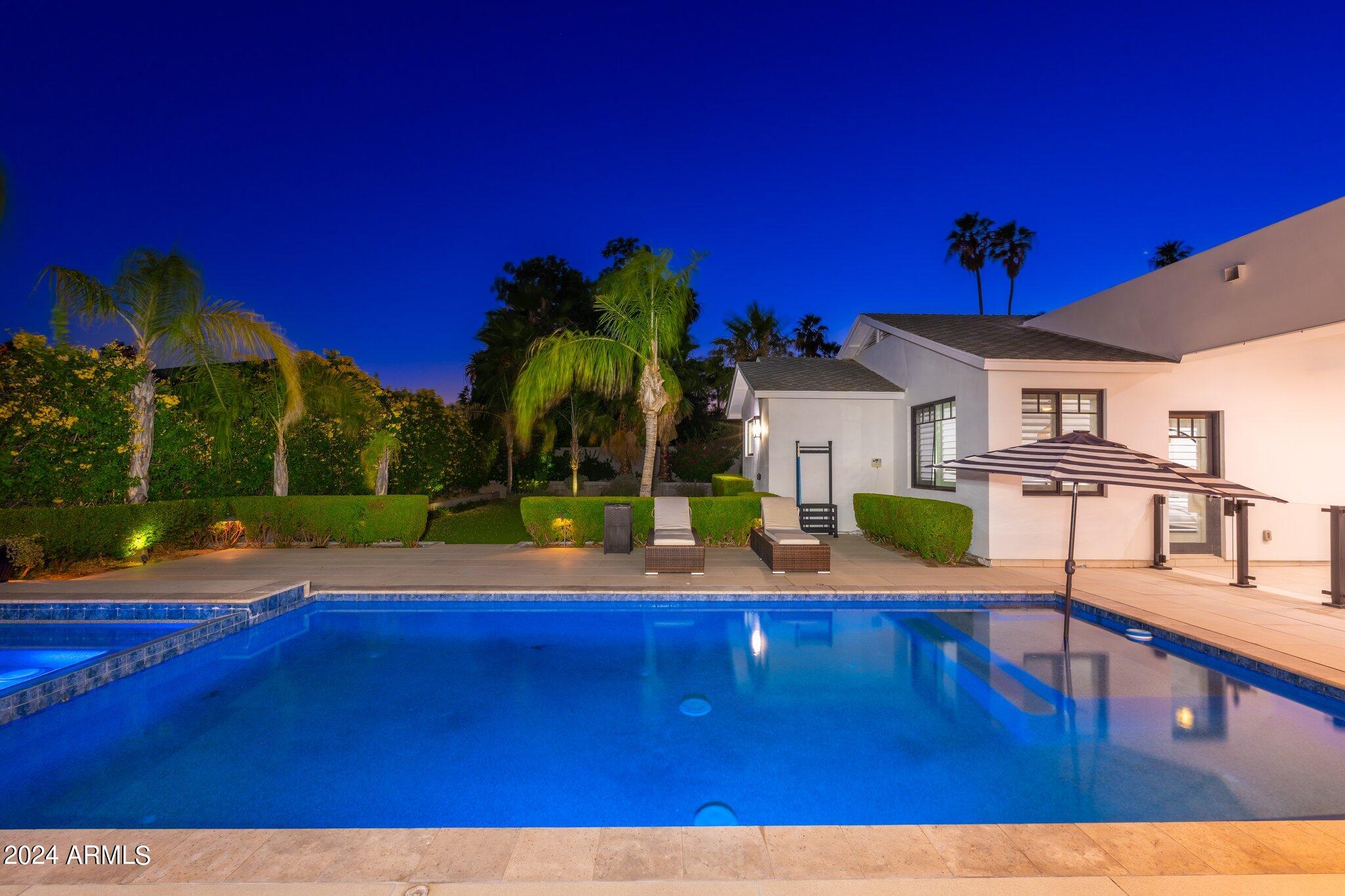 ARCADIA MANORS - Residential
