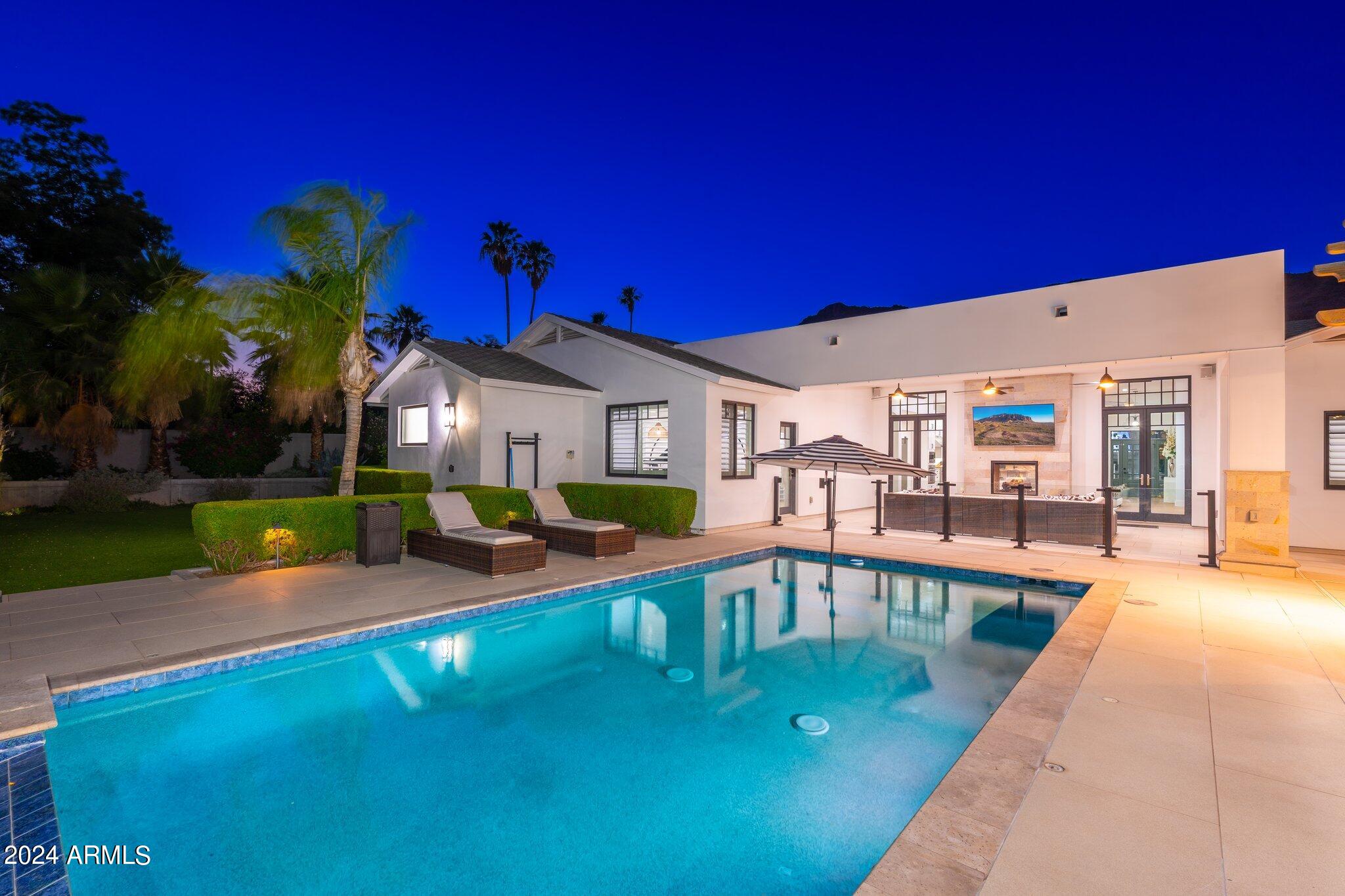 ARCADIA MANORS - Residential