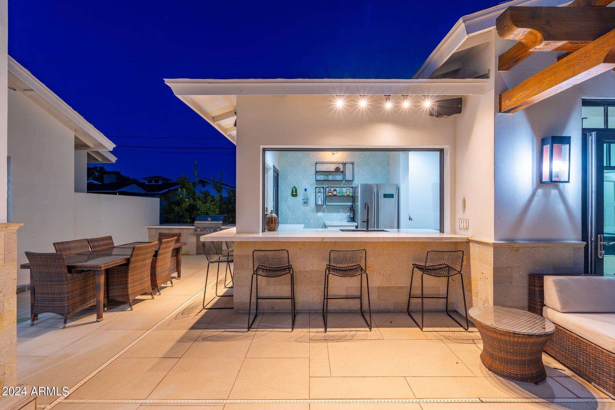 ARCADIA MANORS - Residential